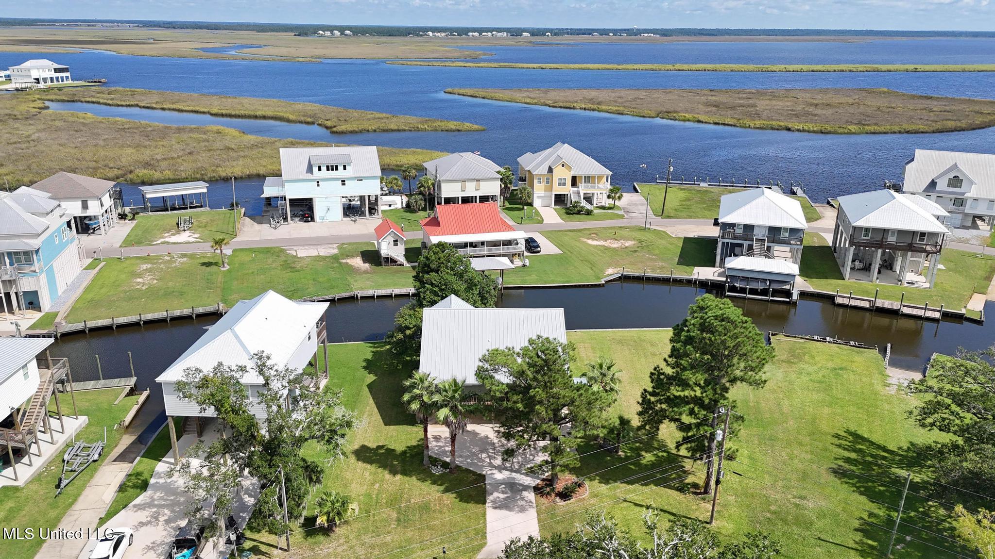 424 Riverview Drive Property Photo 28