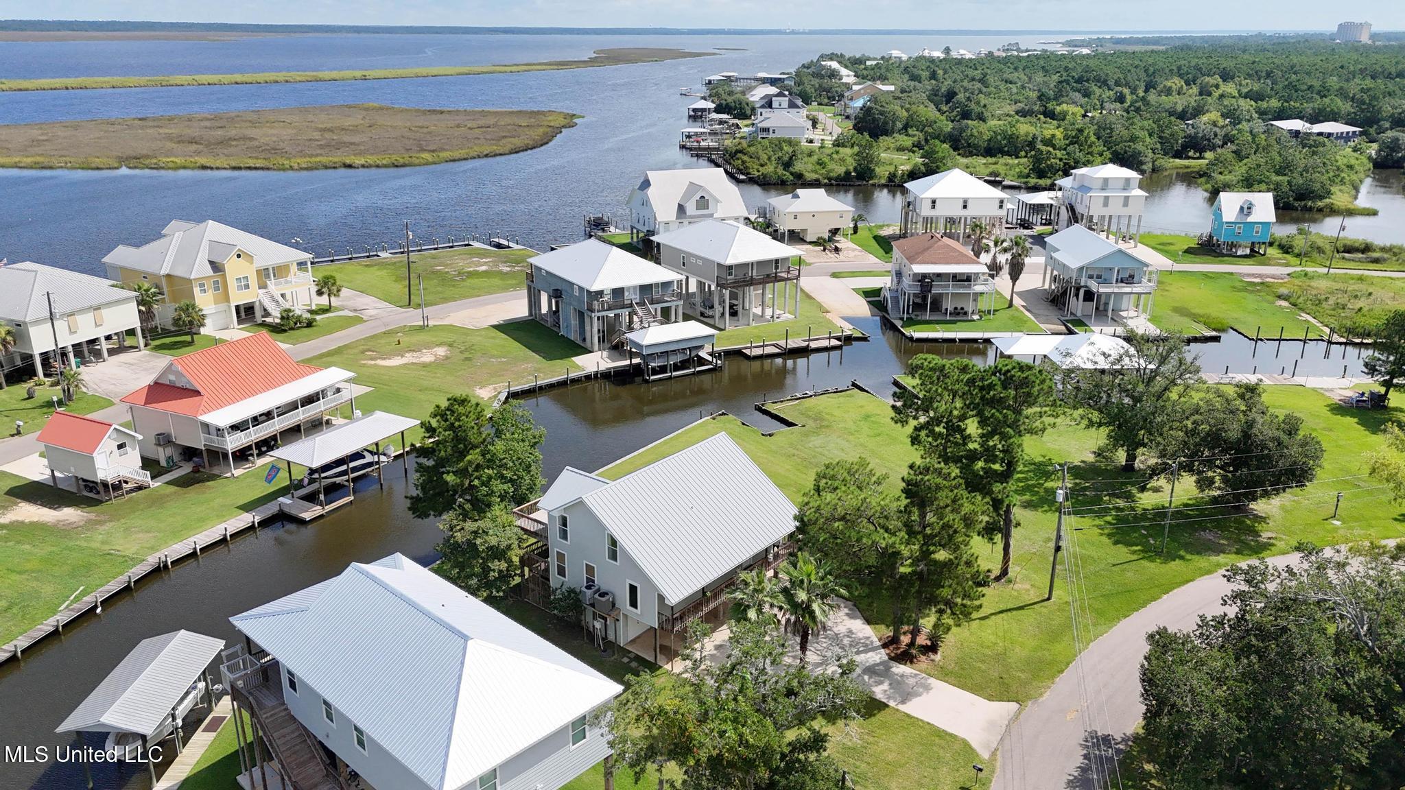 424 Riverview Drive Property Photo 29