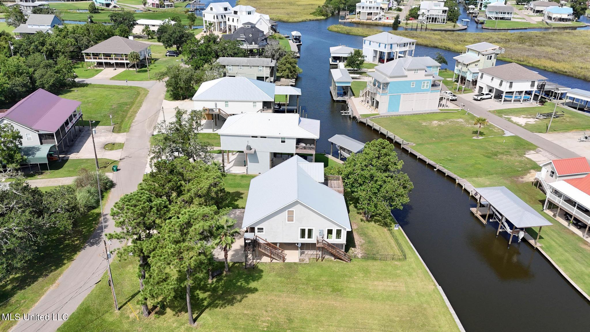 424 Riverview Drive Property Photo 34