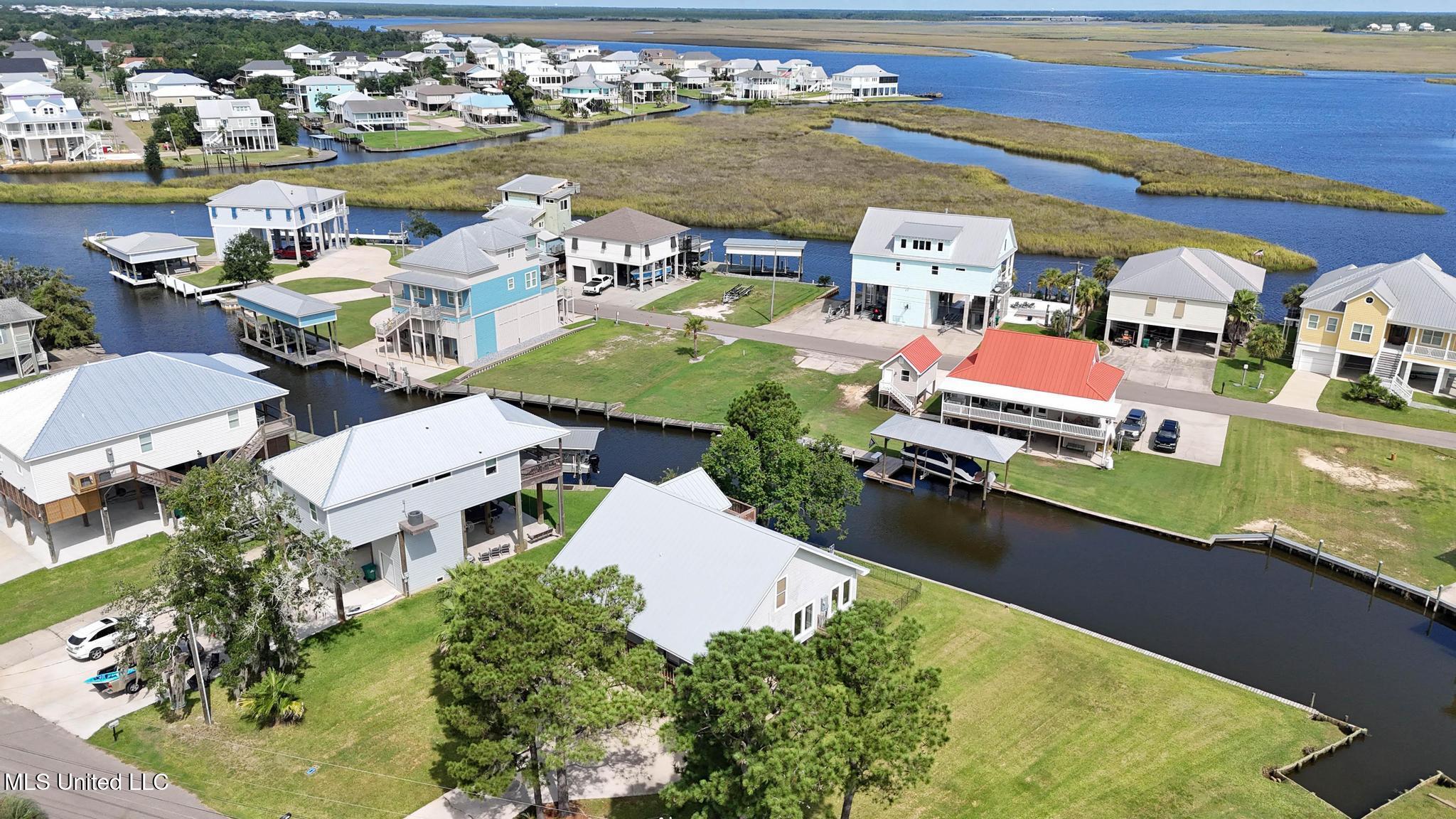 424 Riverview Drive Property Photo 35