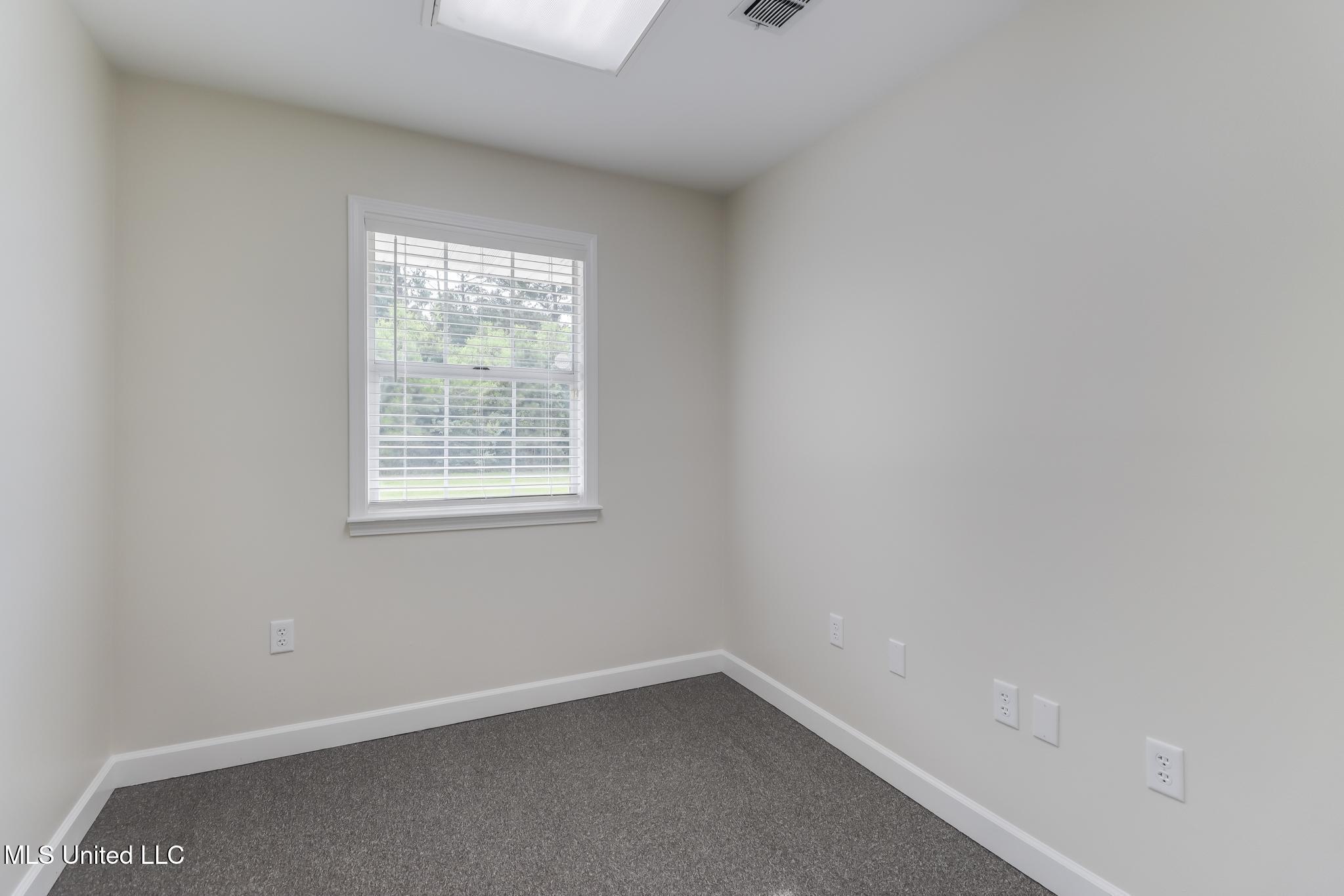 831 Highway 90 Property Photo 11