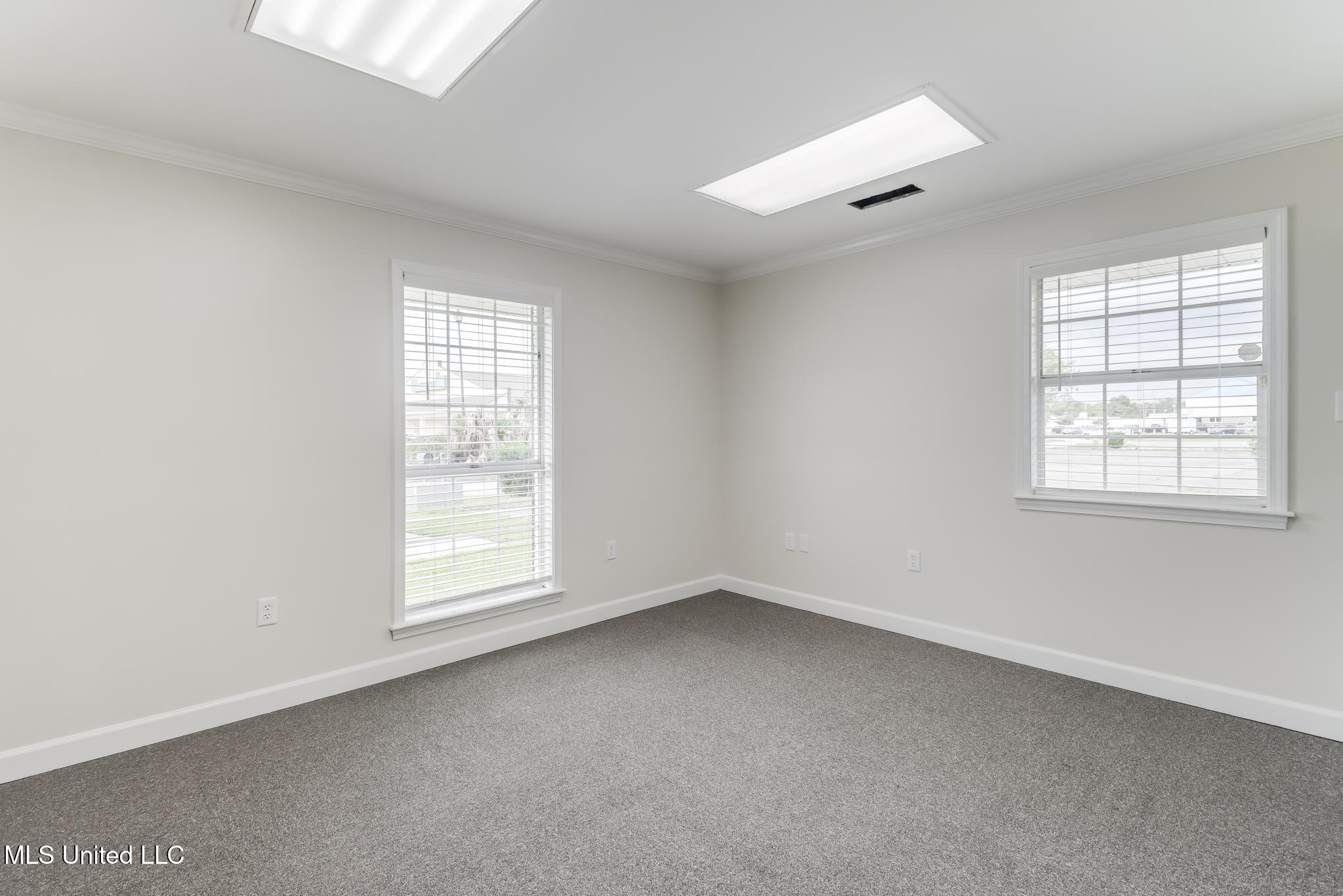 831 Highway 90 Property Photo 19