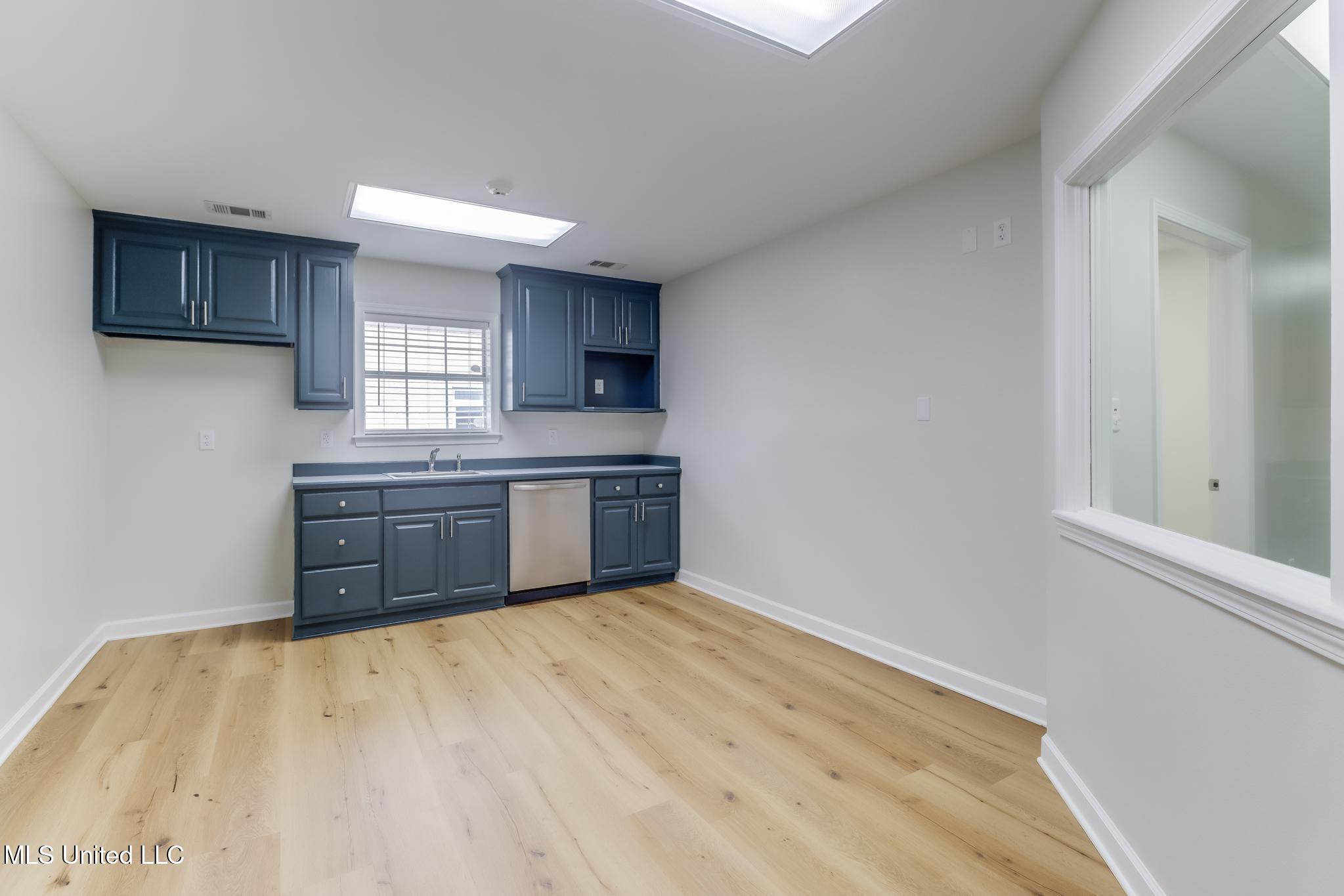 831 Highway 90 Property Photo 21