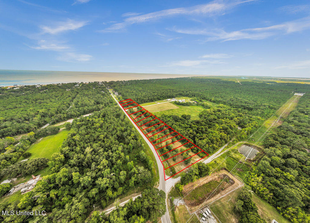 Espy Avenue Property Photo 5