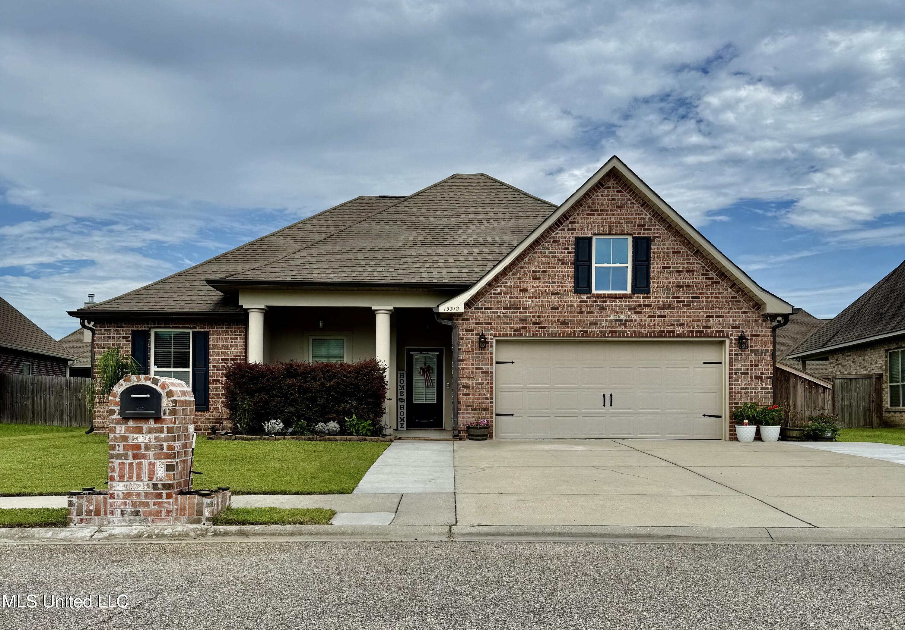 13312 Hilliard Street Property Photo 1