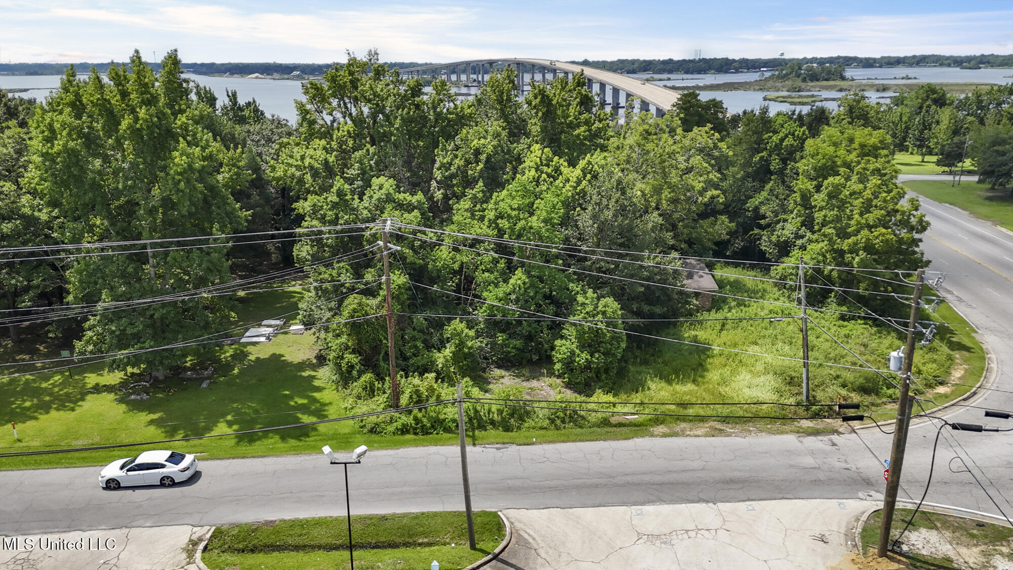 3916 Dutch Bayou Road Property Photo 6
