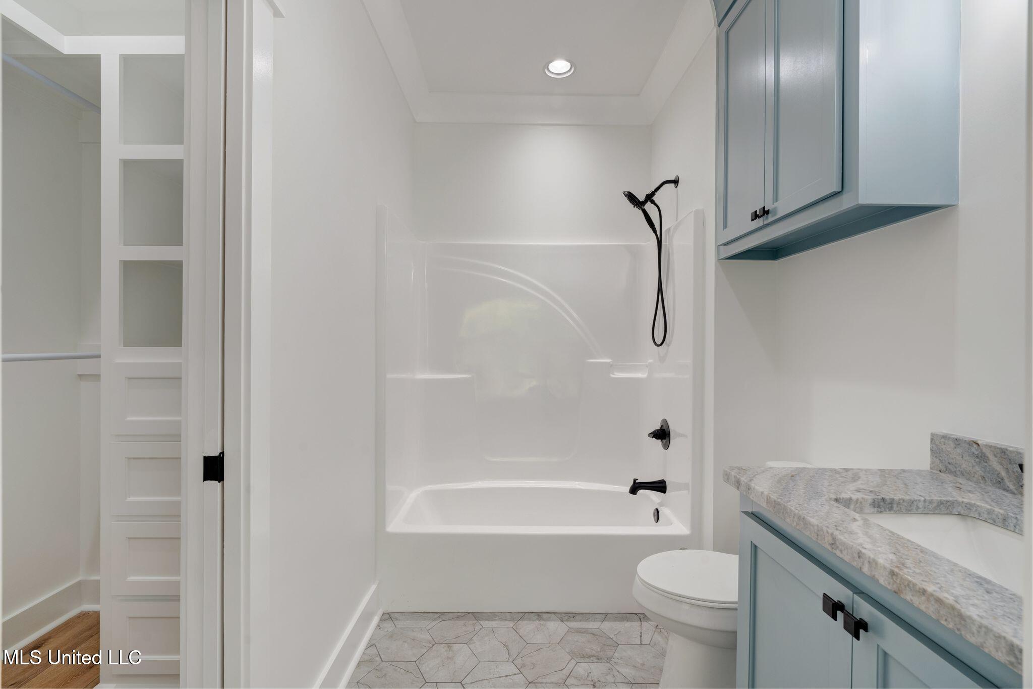 53 Pipestone Pass Property Photo 25