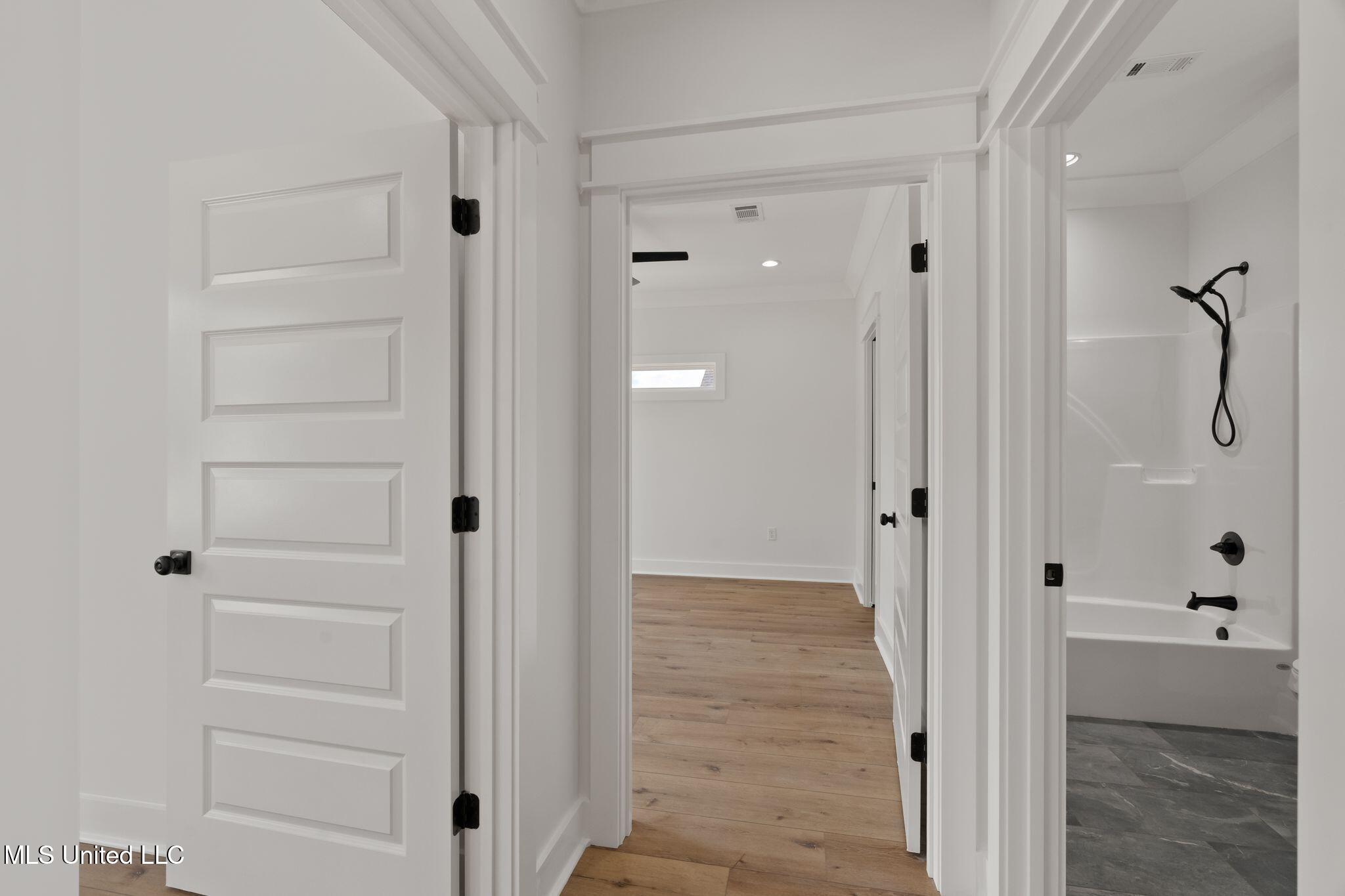 53 Pipestone Pass Property Photo 26