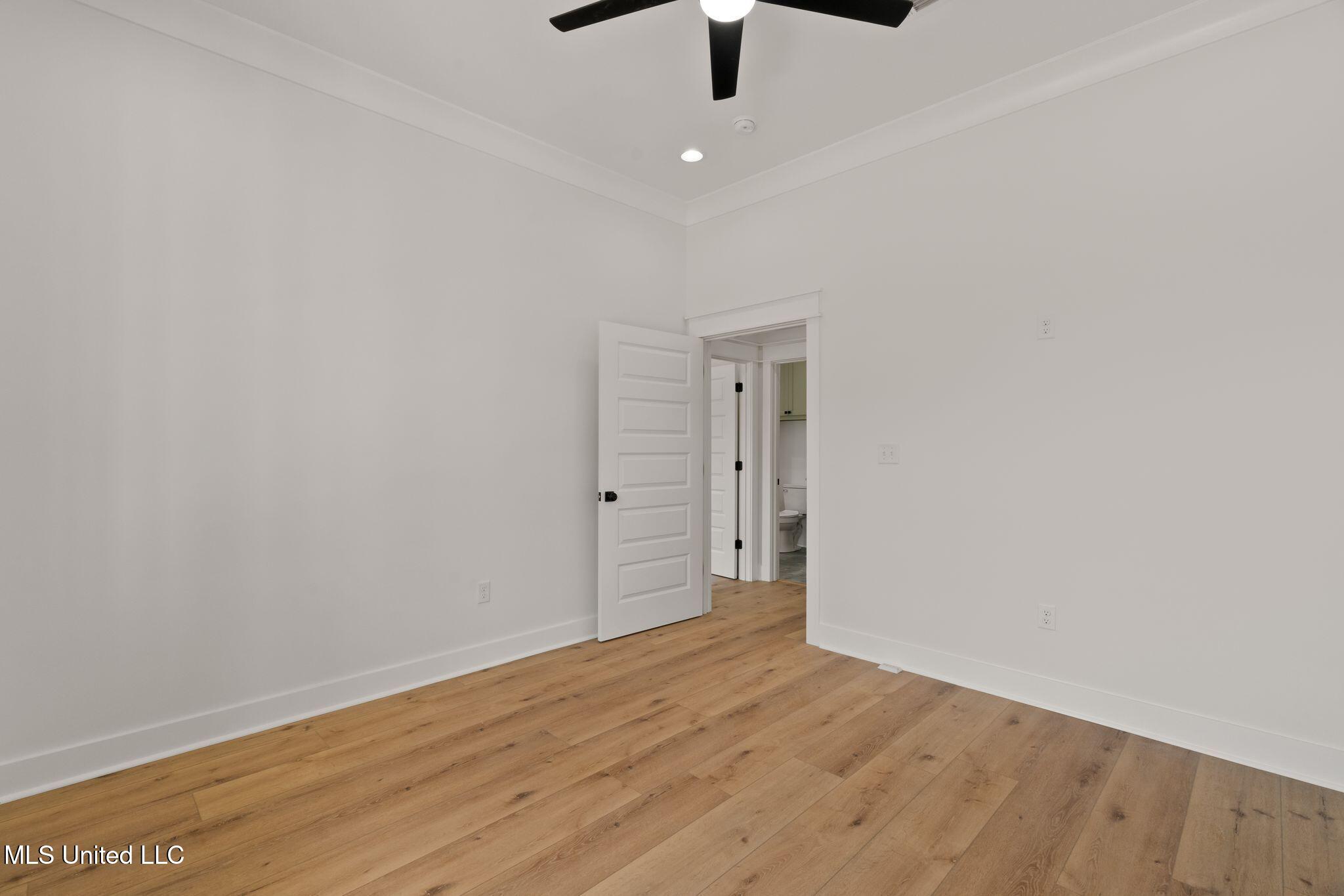 53 Pipestone Pass Property Photo 28