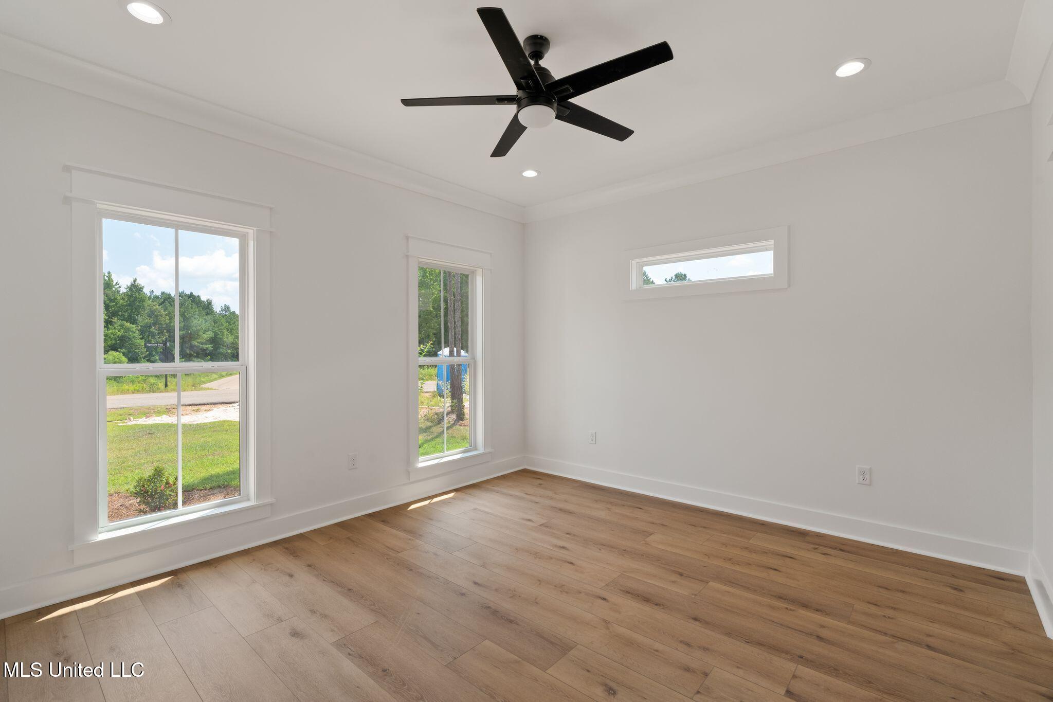 53 Pipestone Pass Property Photo 29