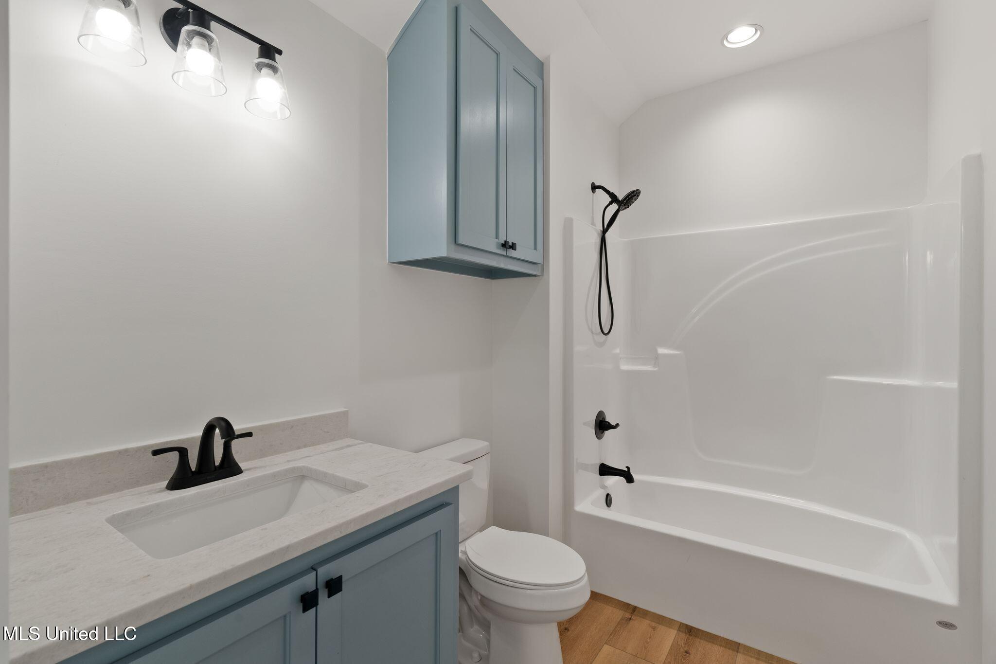 53 Pipestone Pass Property Photo 38