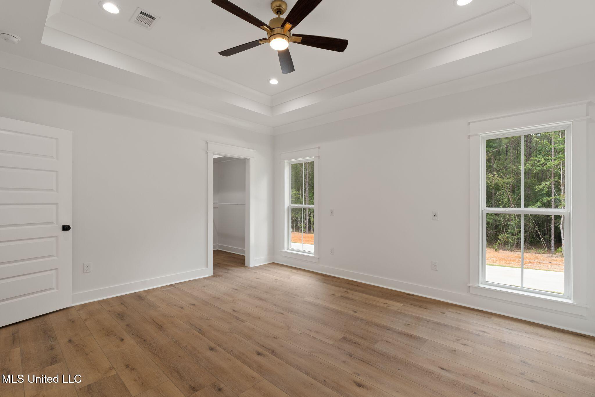 53 Pipestone Pass Property Photo 40