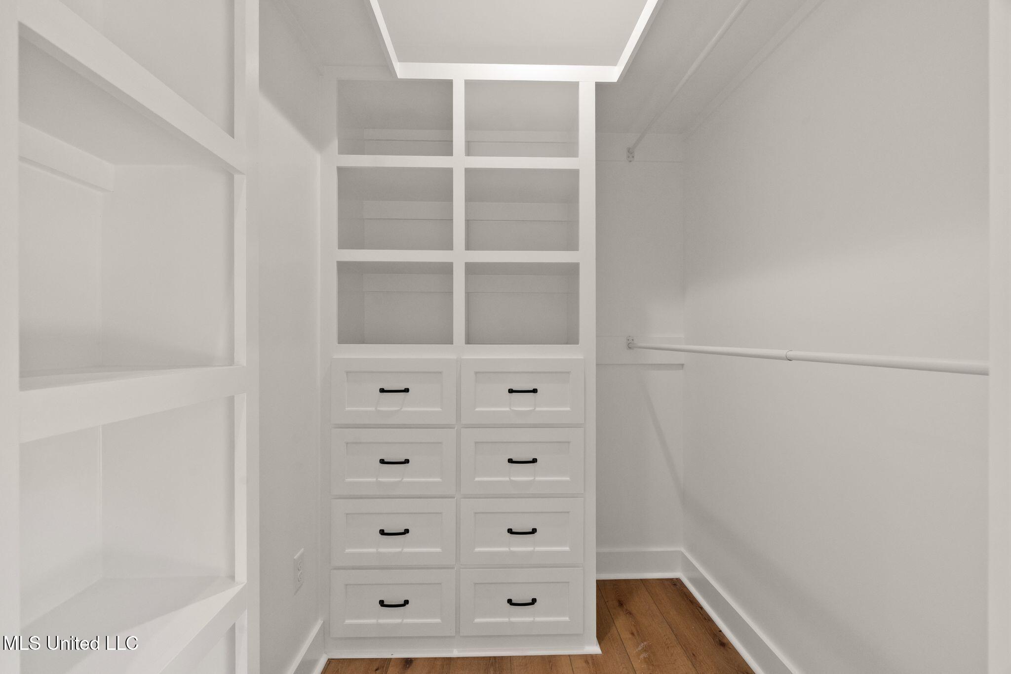 53 Pipestone Pass Property Photo 42