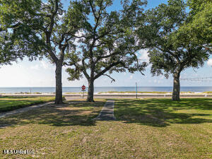 500 E Beach Blvd Property Photo 1