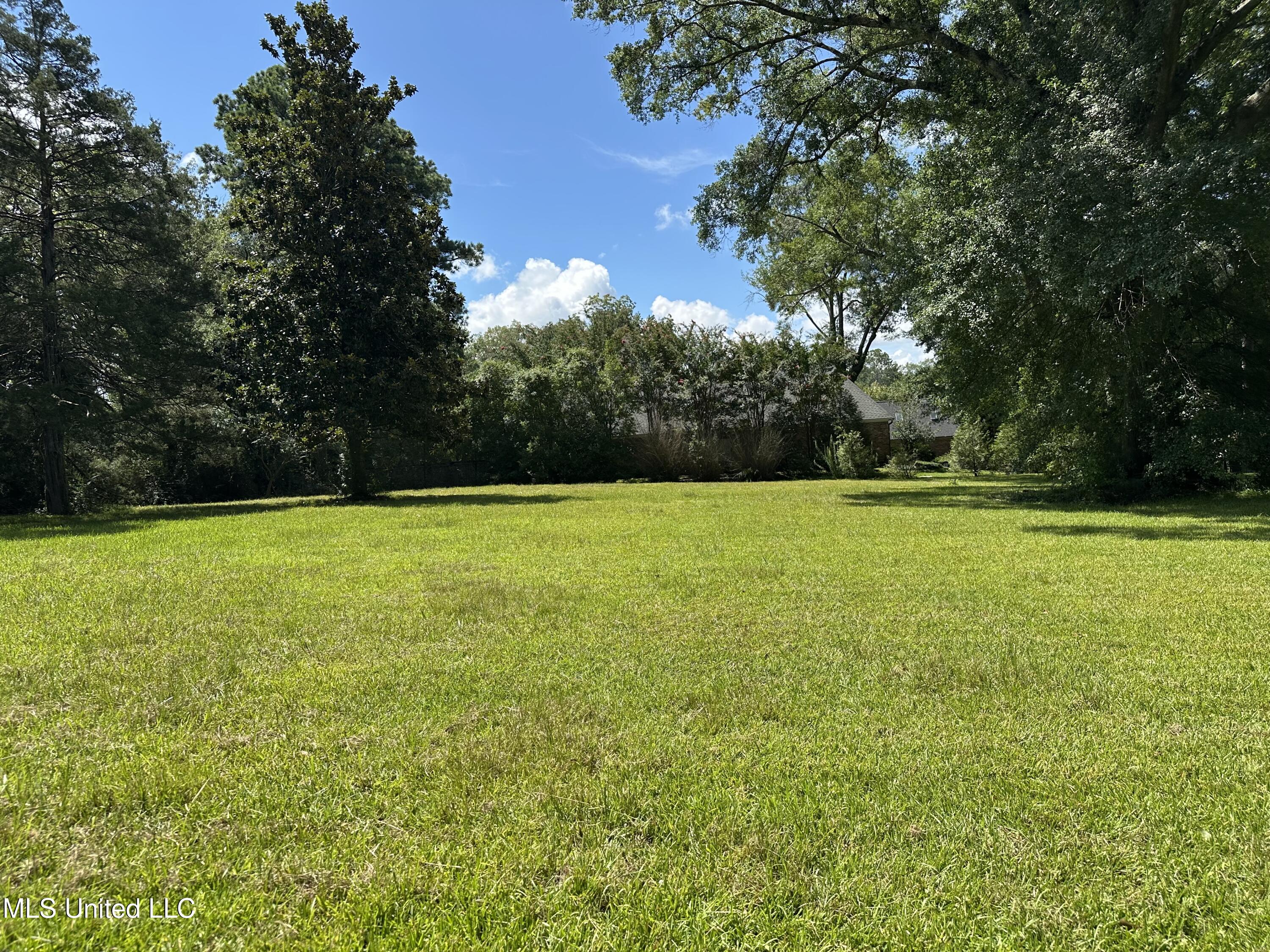 4638 Maurey Road Property Photo 5
