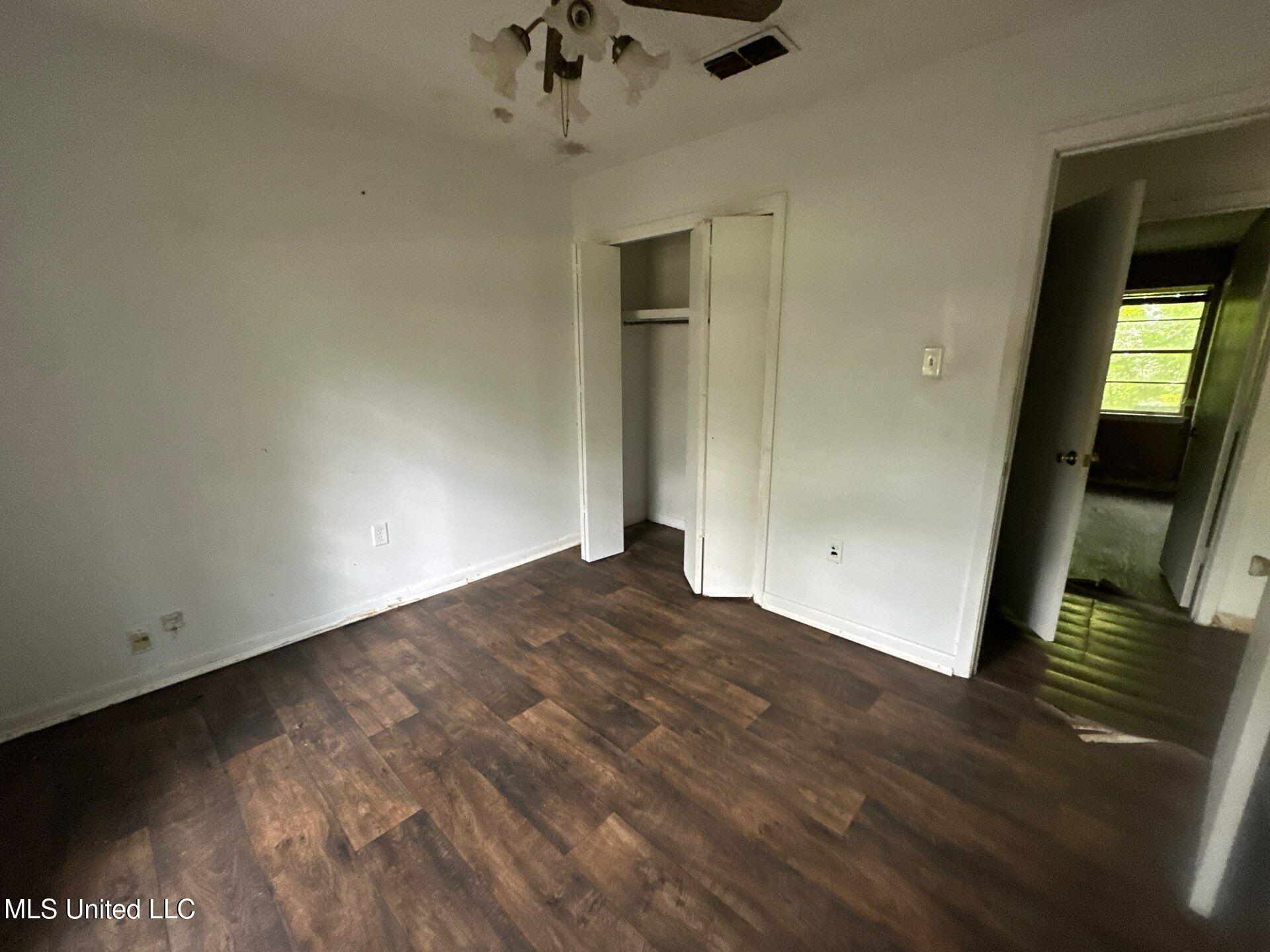 611 Chelsea Drive Property Photo 12