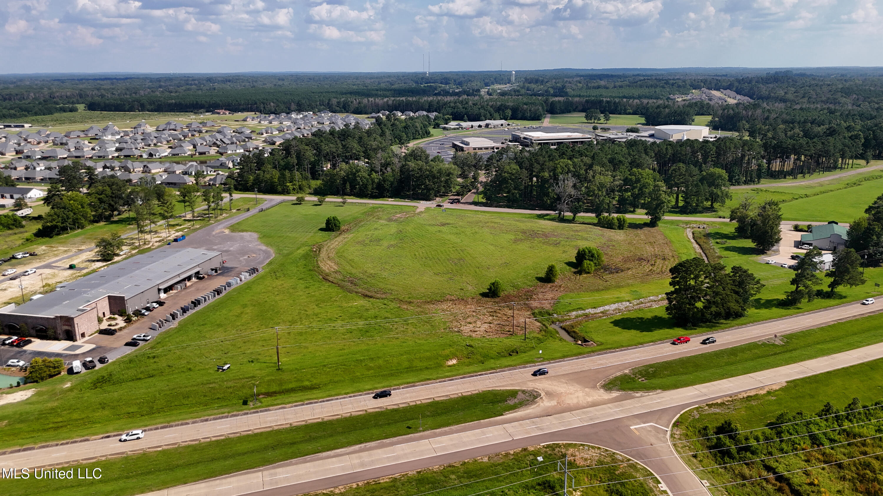 Marshall Road Property Photo 33