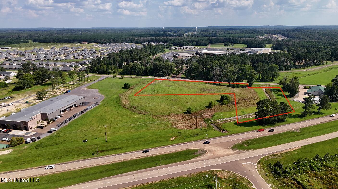 Marshall Road Property Photo 48