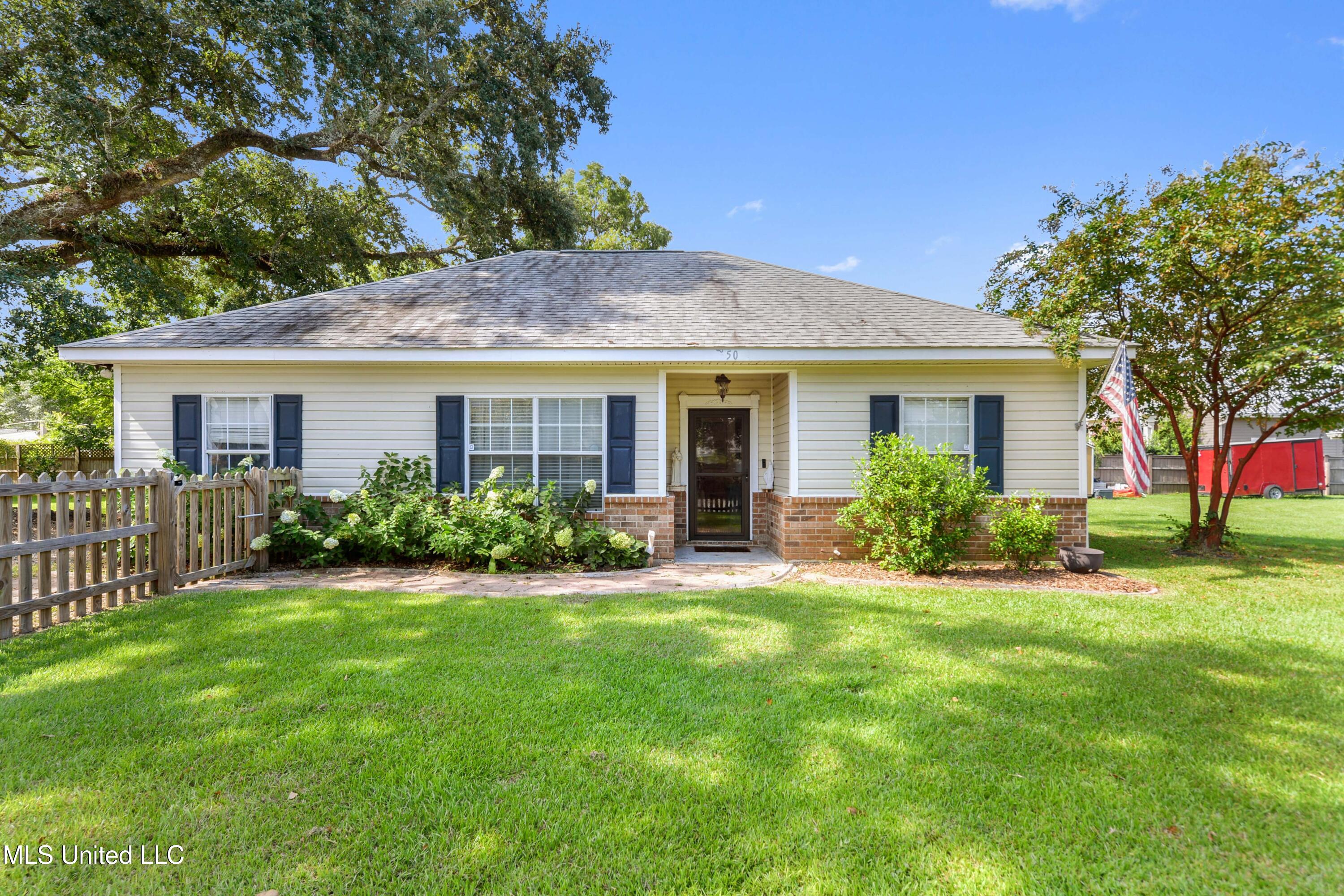 350 State Street Property Photo 1