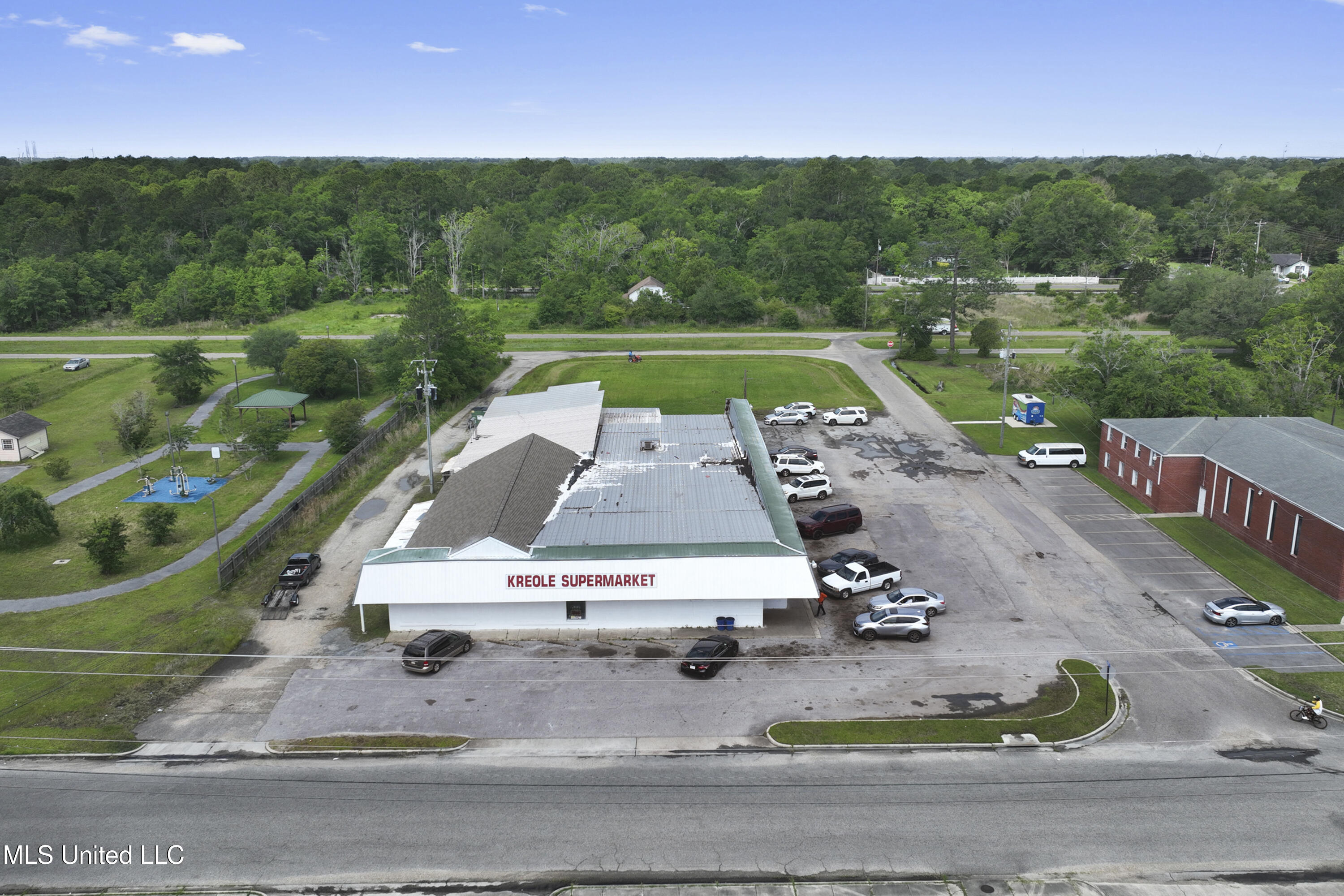 4125 Kreole Avenue Property Photo 2