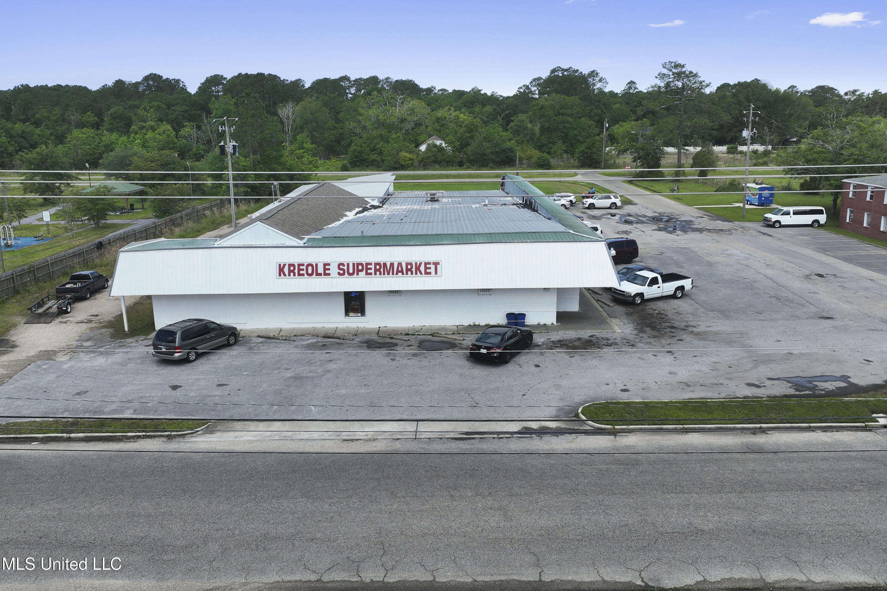 4125 Kreole Avenue Property Photo 3