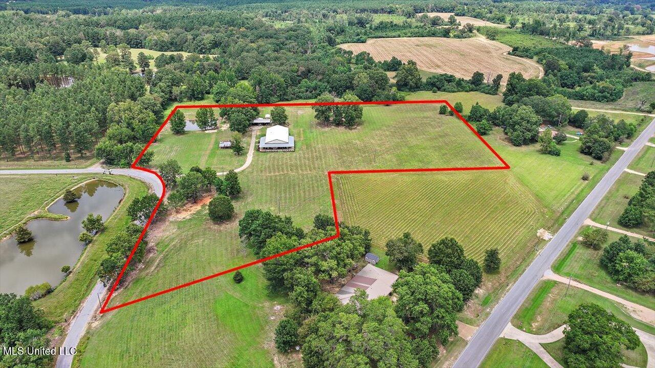 120 Anse Reed Road Property Photo 3