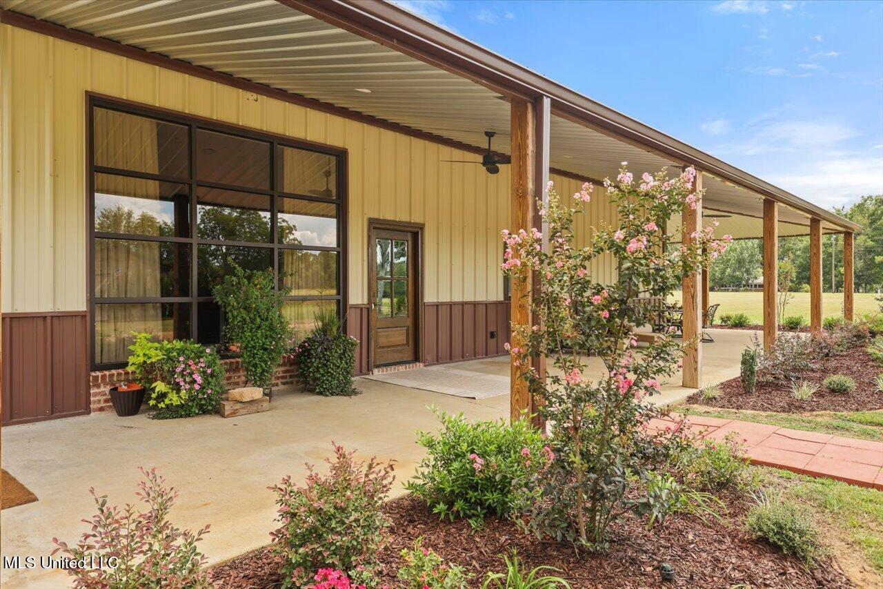 120 Anse Reed Road Property Photo 4
