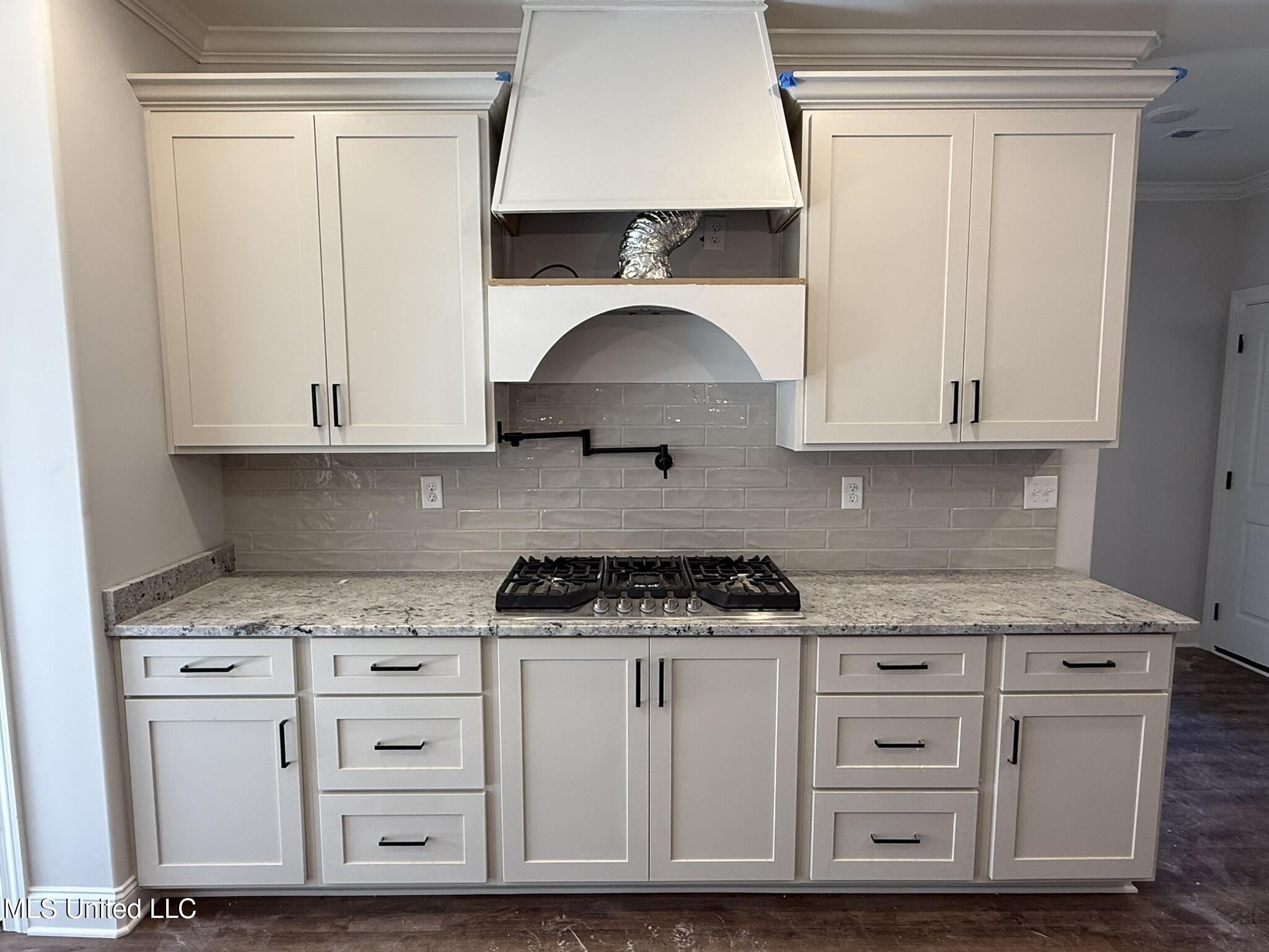 427 Poplar Lane Property Photo 10