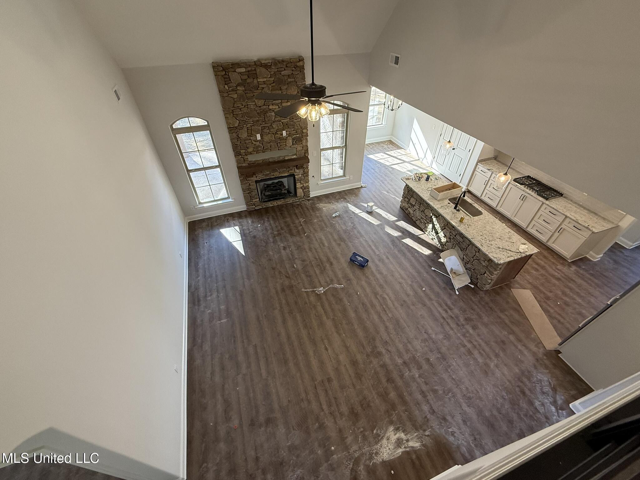 427 Poplar Lane Property Photo 28