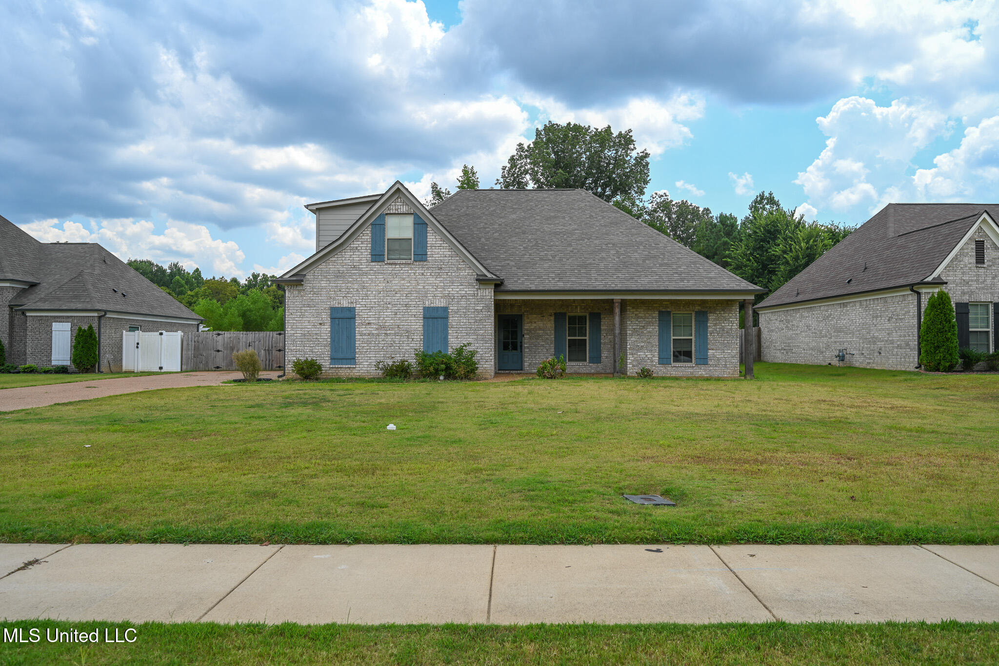 5217 Nail Road Property Photo 1