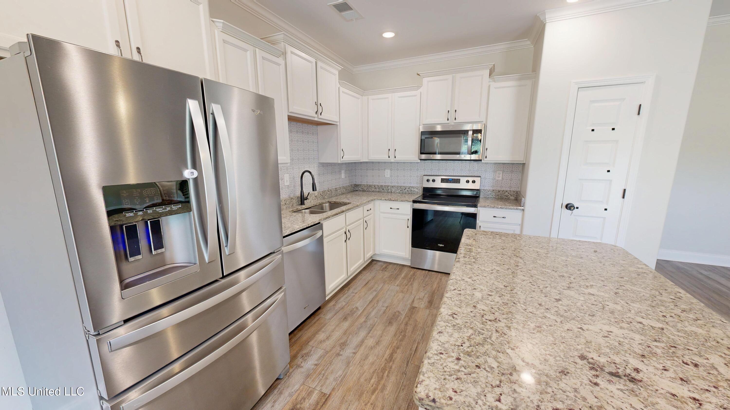 5217 Nail Road Property Photo 9