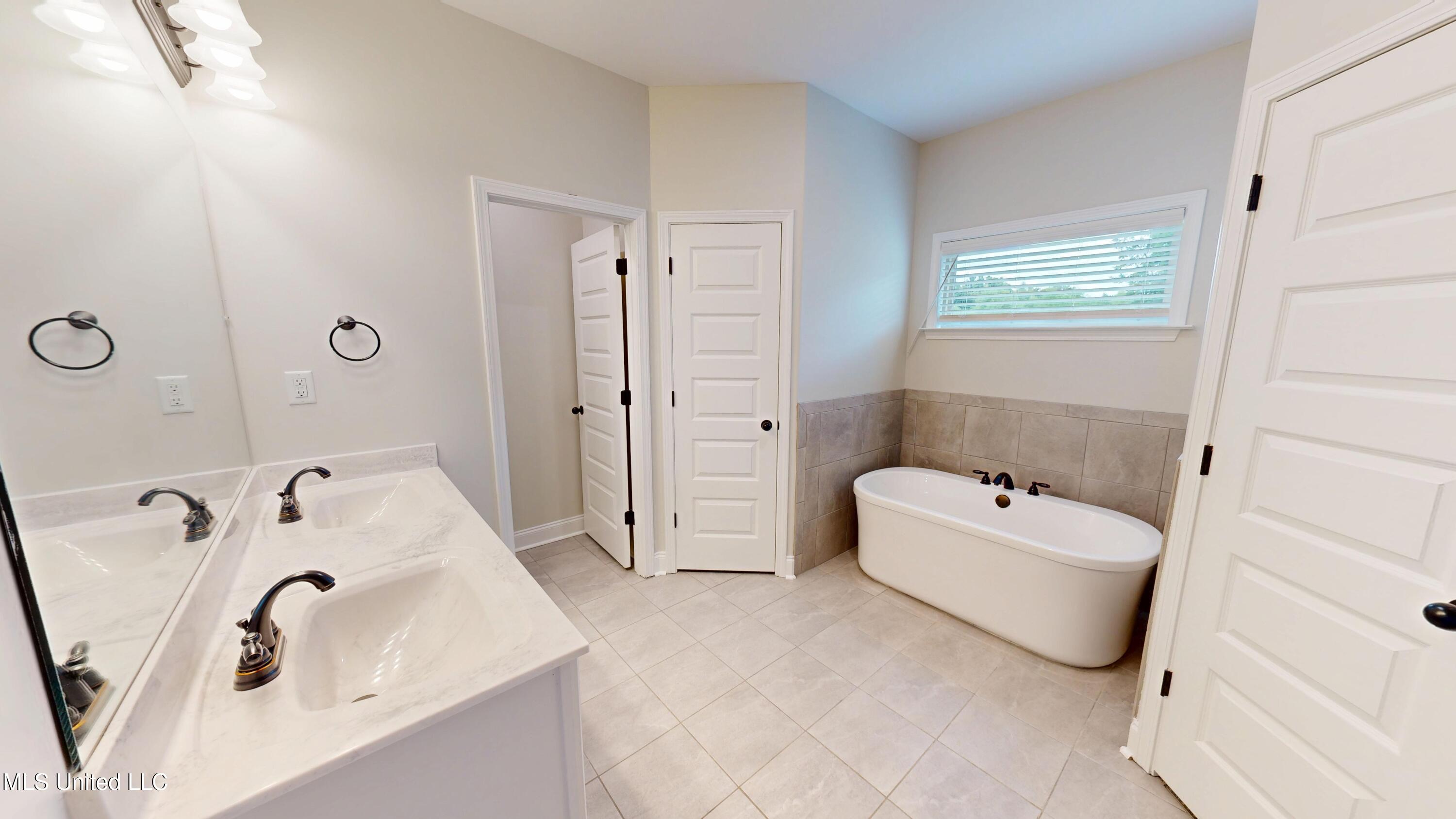 5217 Nail Road Property Photo 14