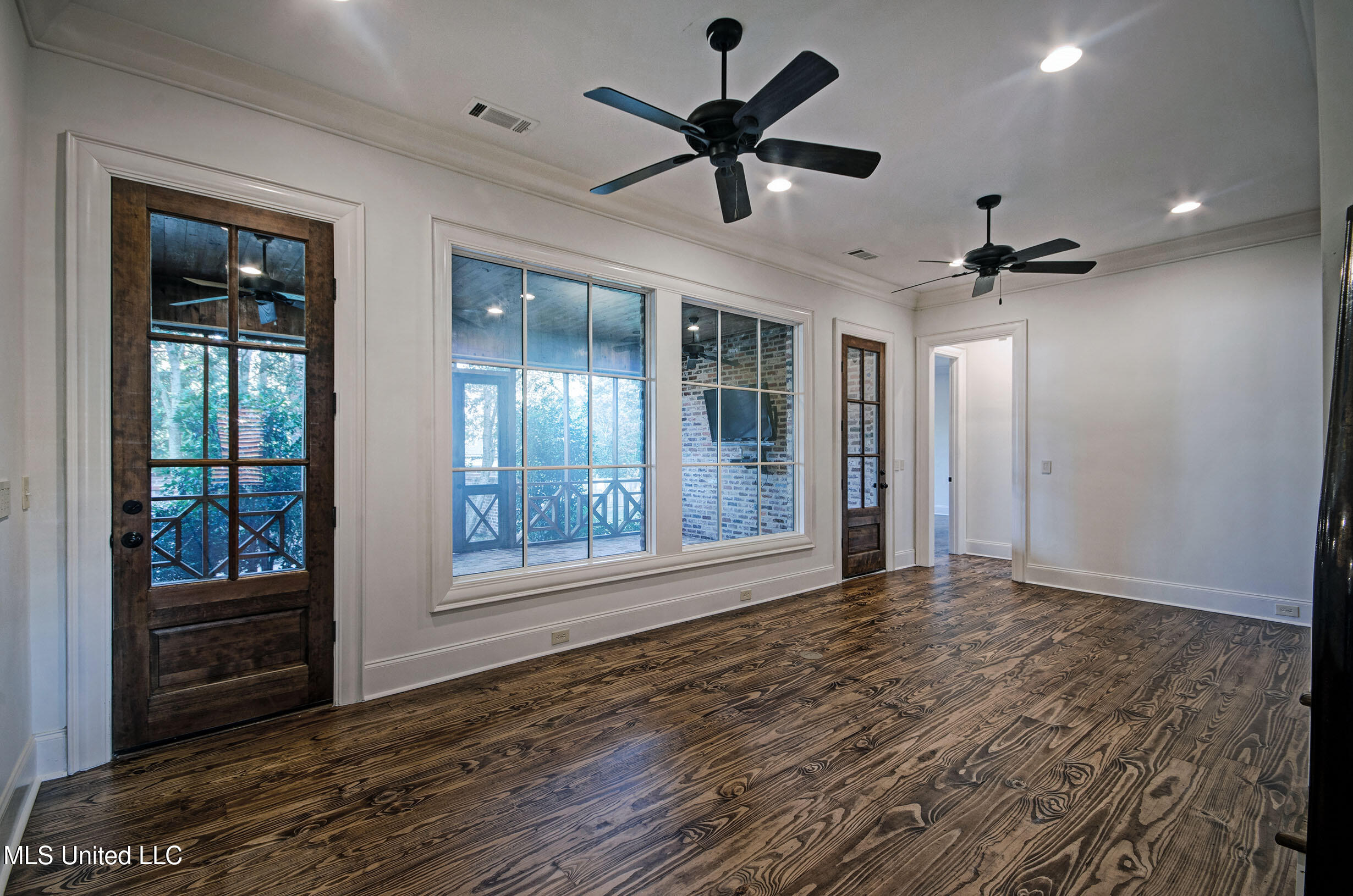 222 Honours Drive Property Photo 16