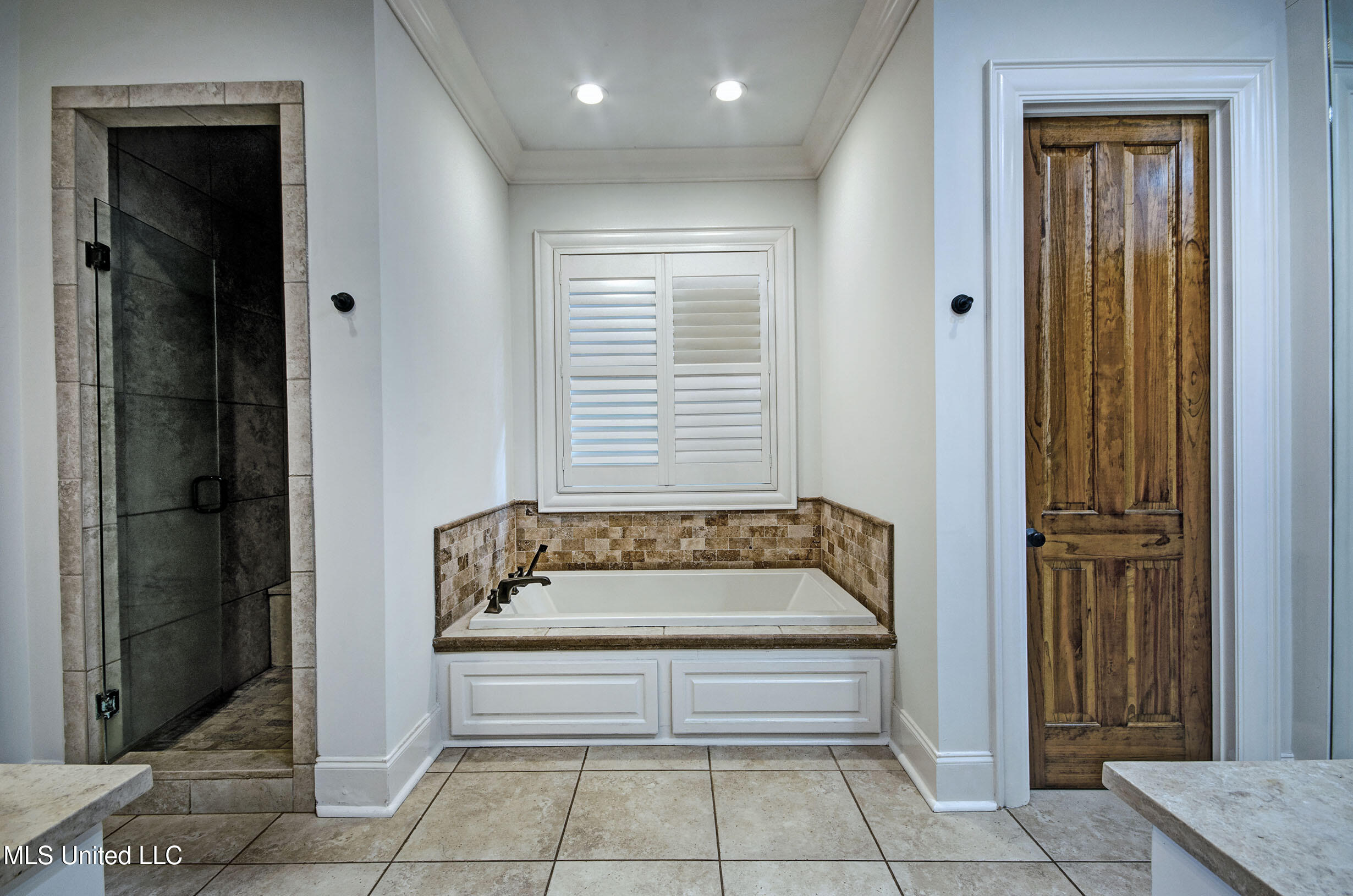 222 Honours Drive Property Photo 22