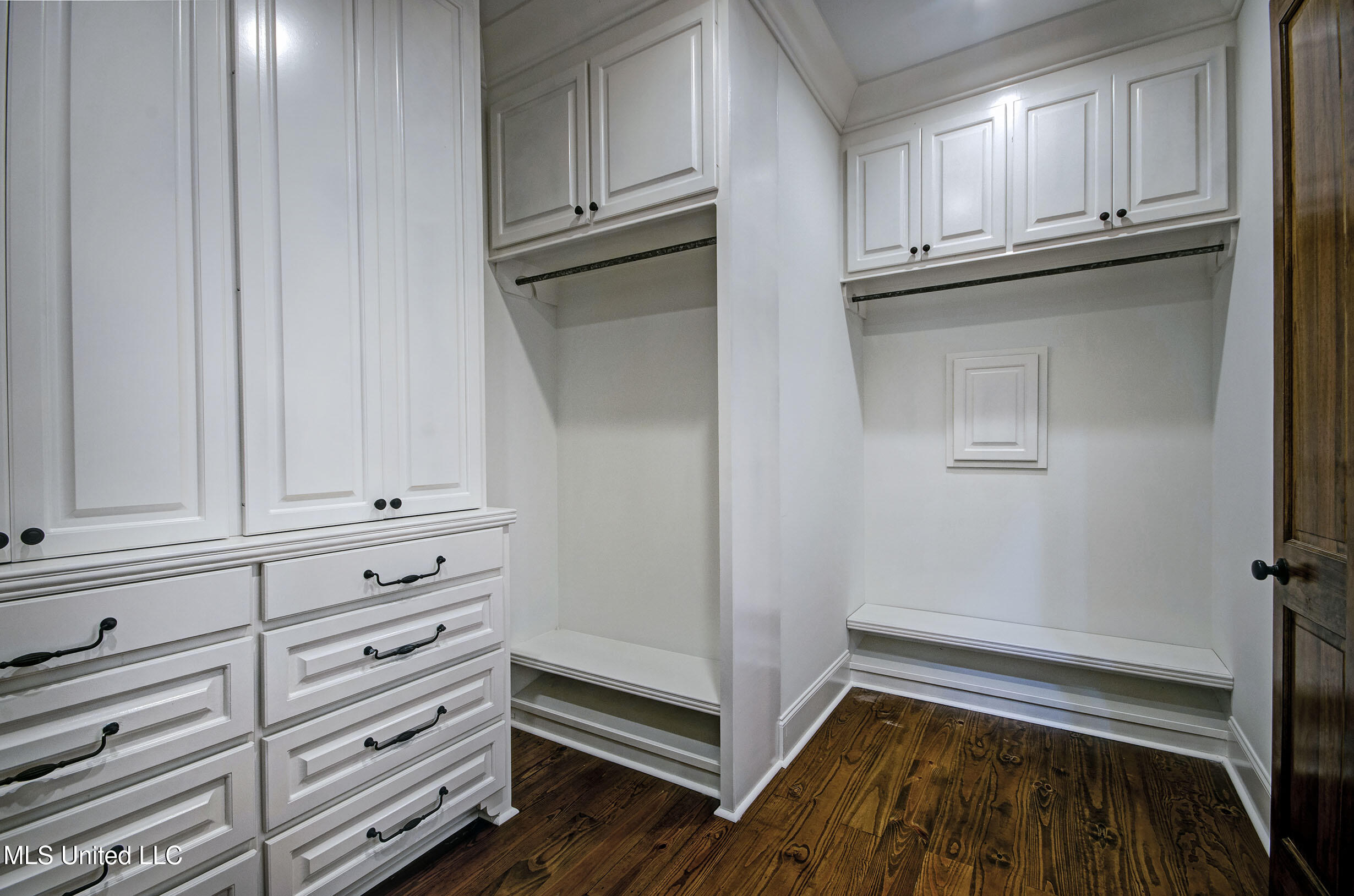 222 Honours Drive Property Photo 25