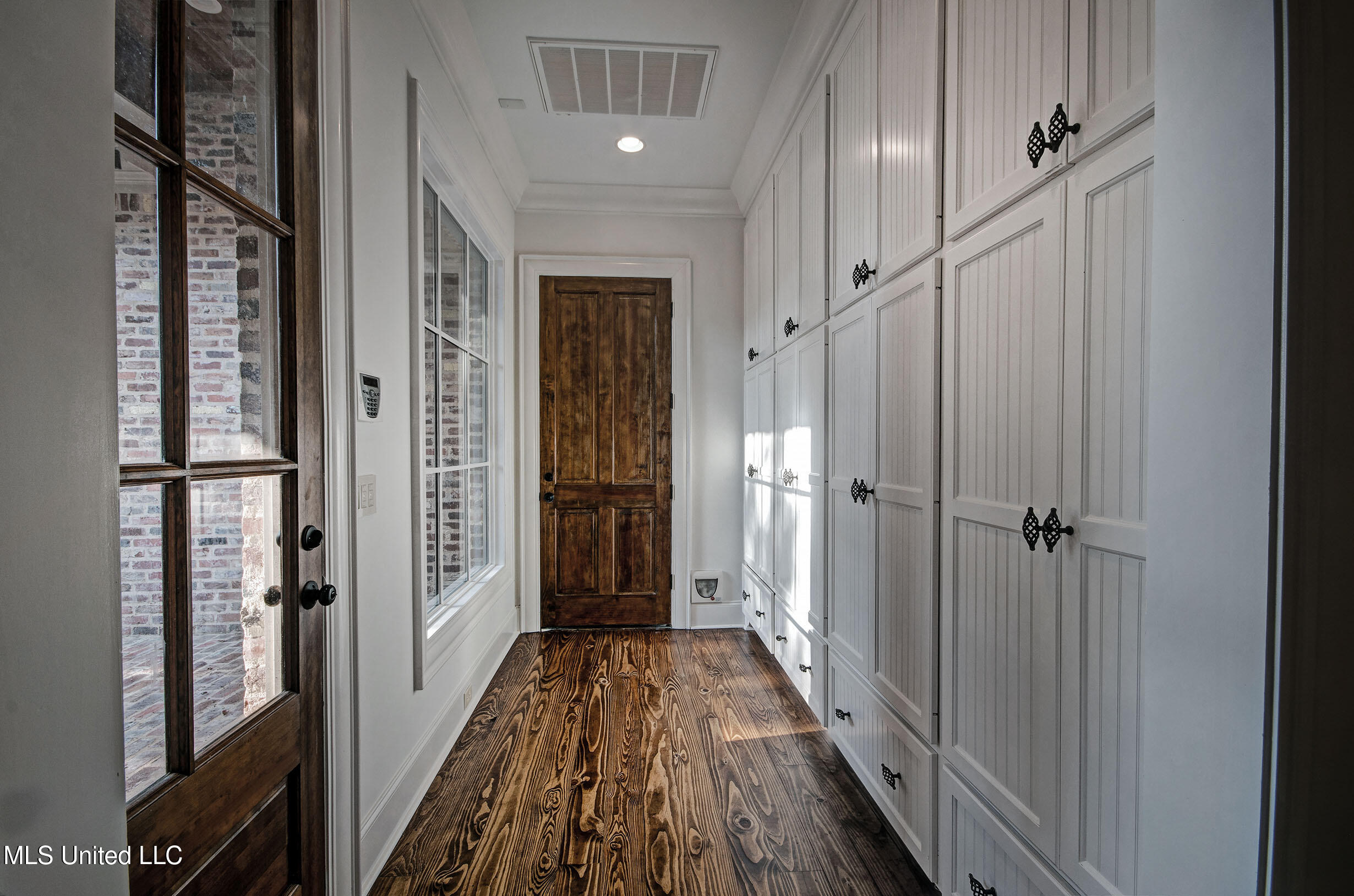 222 Honours Drive Property Photo 27