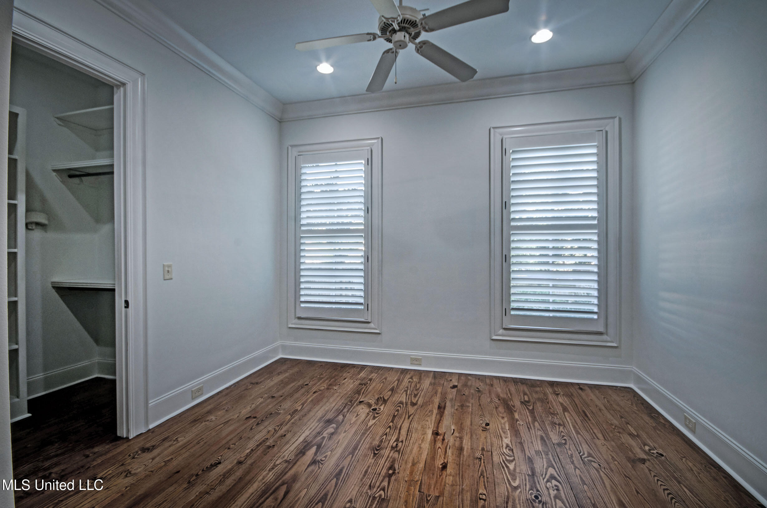 222 Honours Drive Property Photo 34