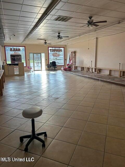 609 Carter Street Property Photo 4