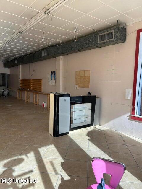 609 Carter Street Property Photo 10