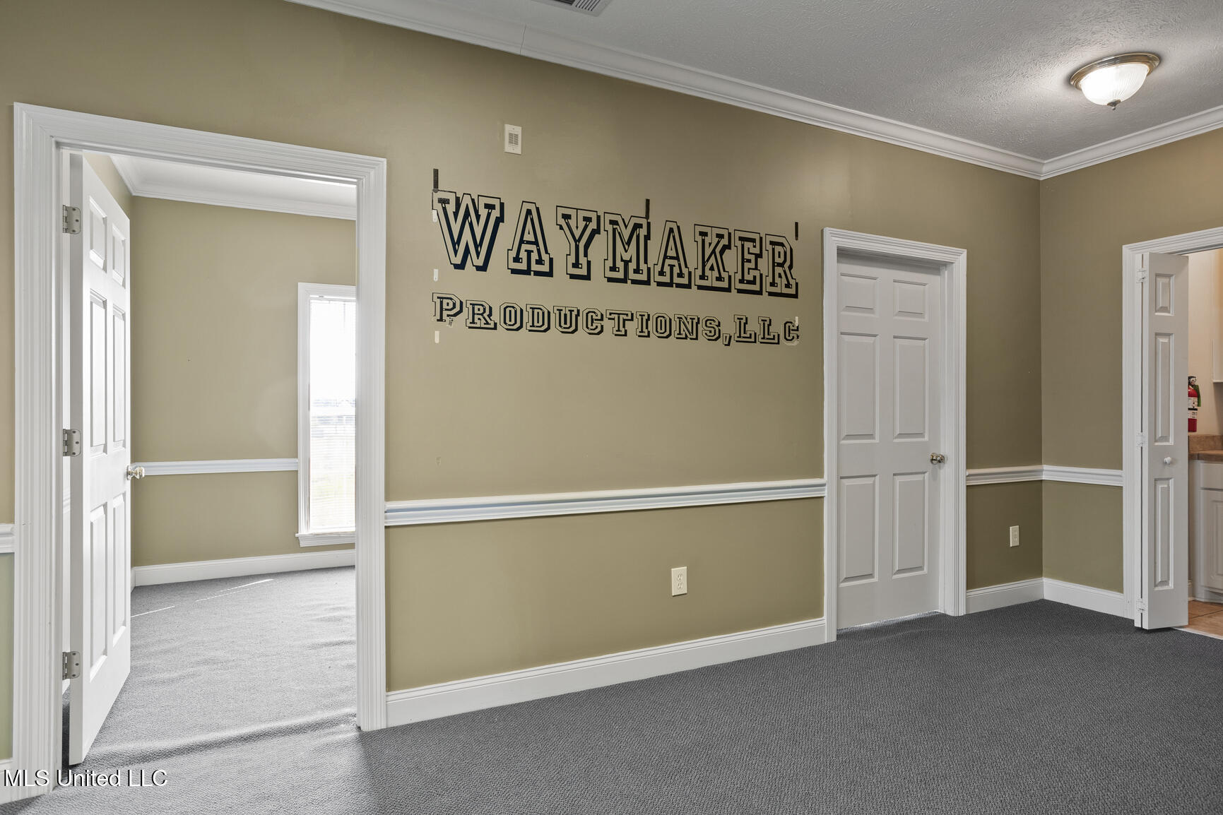 118 Byram Parkway Property Photo 5