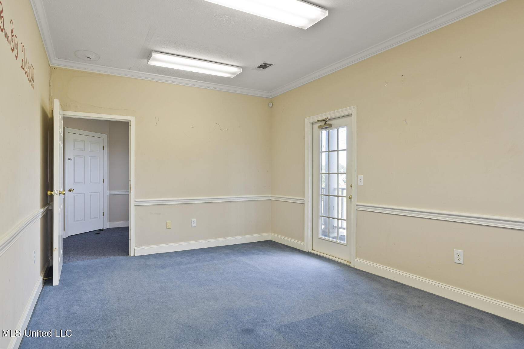 118 Byram Parkway Property Photo 6