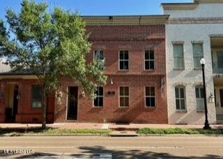 216 W Jackson Street Property Photo 1