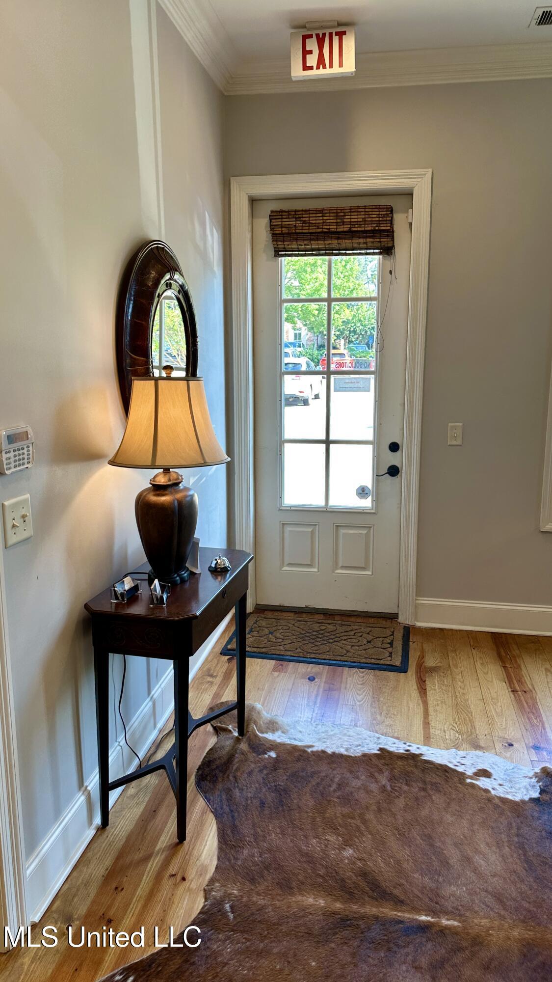 216 W Jackson Street Property Photo 12