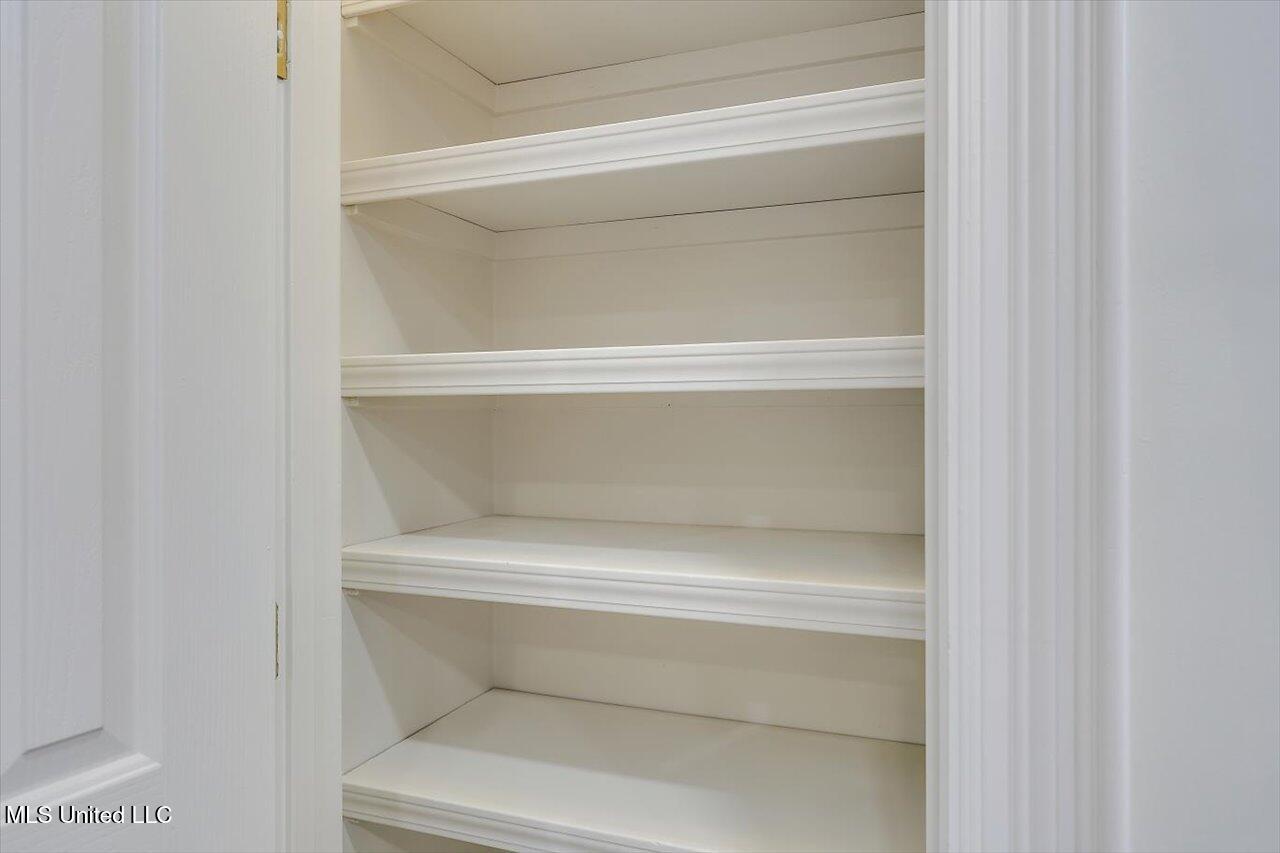 1106 Pointe Cove Property Photo 17