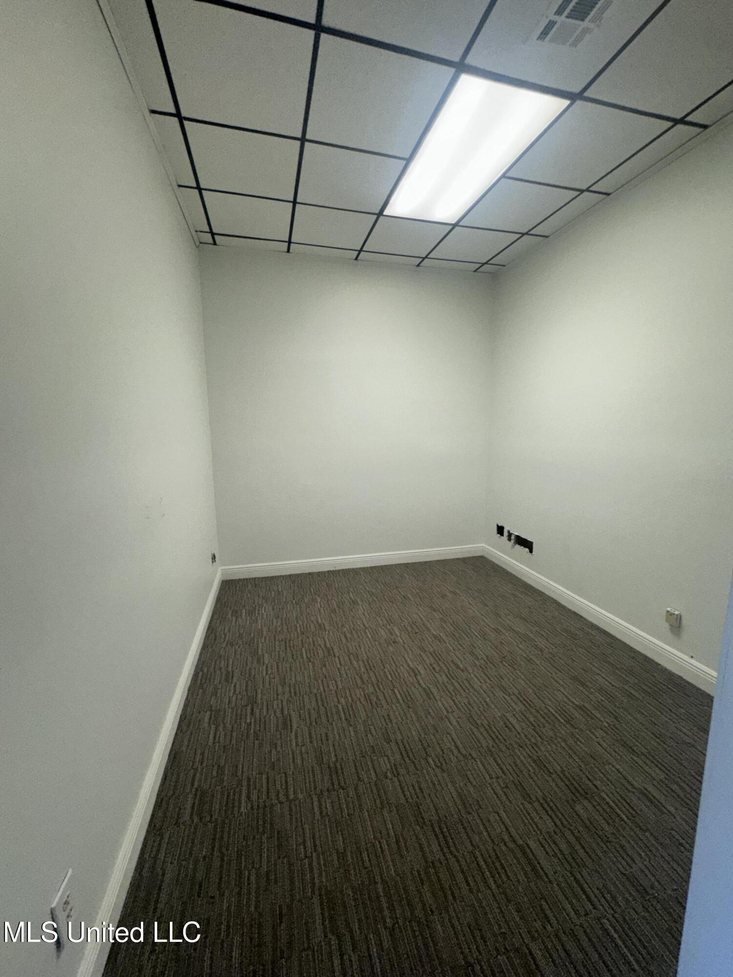 318 Courthouse Road Property Photo 6