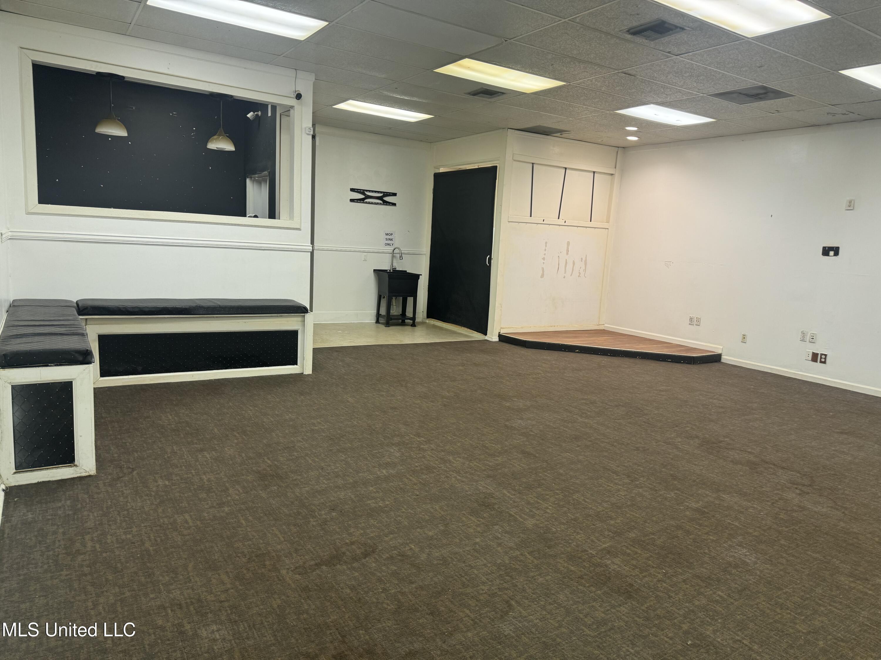 326 Courthouse Road Property Photo 3