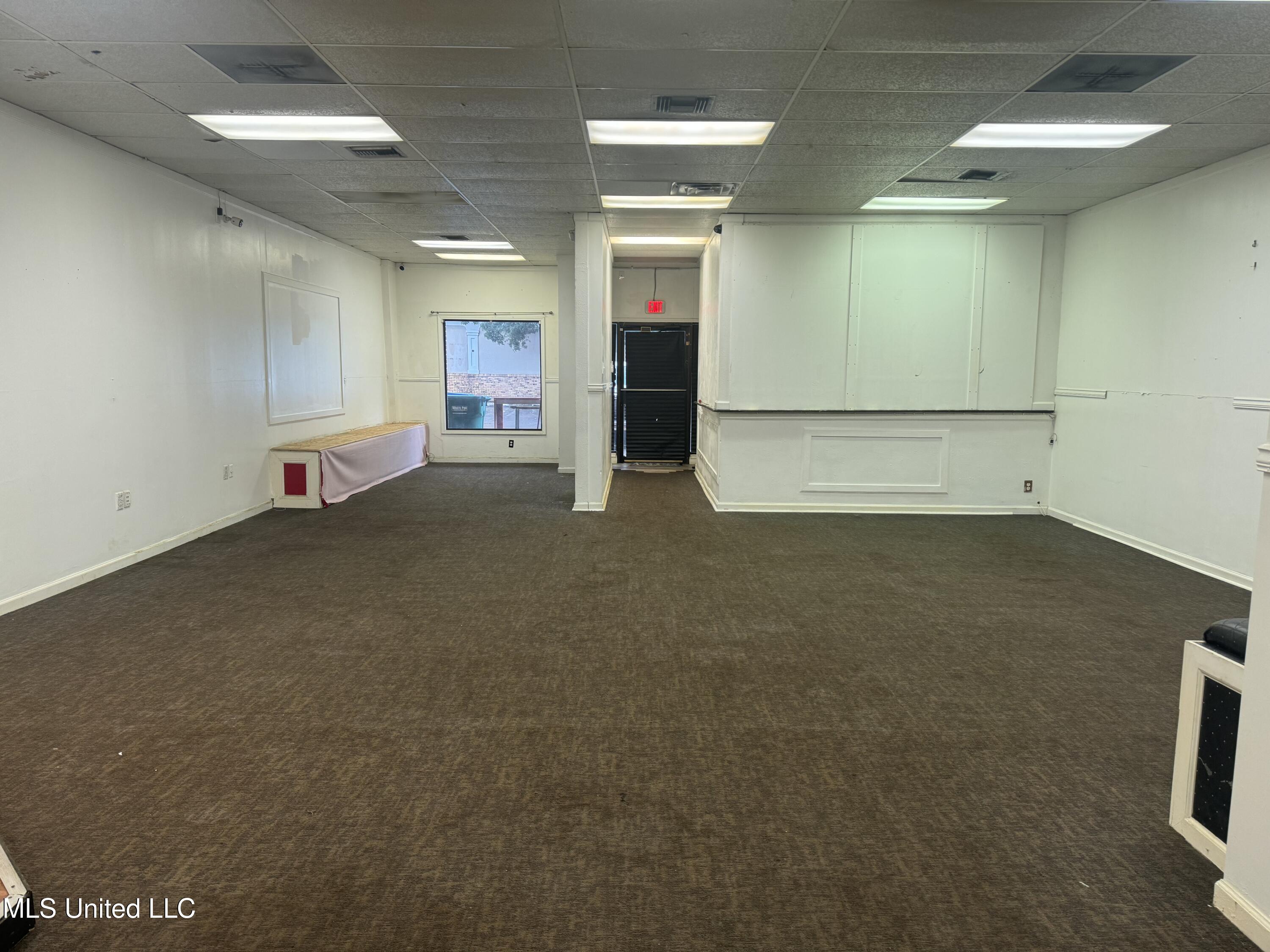 326 Courthouse Road Property Photo 5