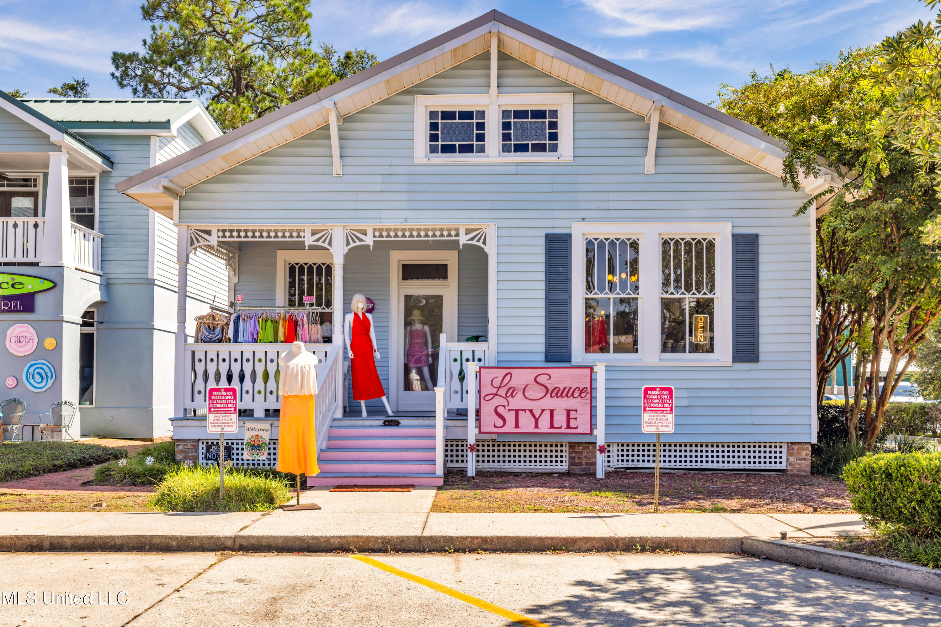 1304-06 Government Street Property Photo 5