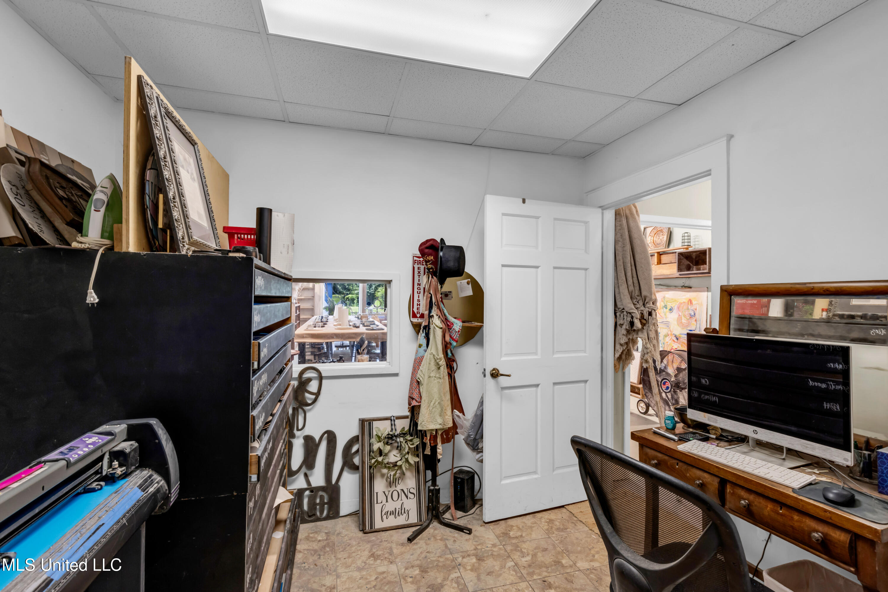 1304-06 Government Street Property Photo 18