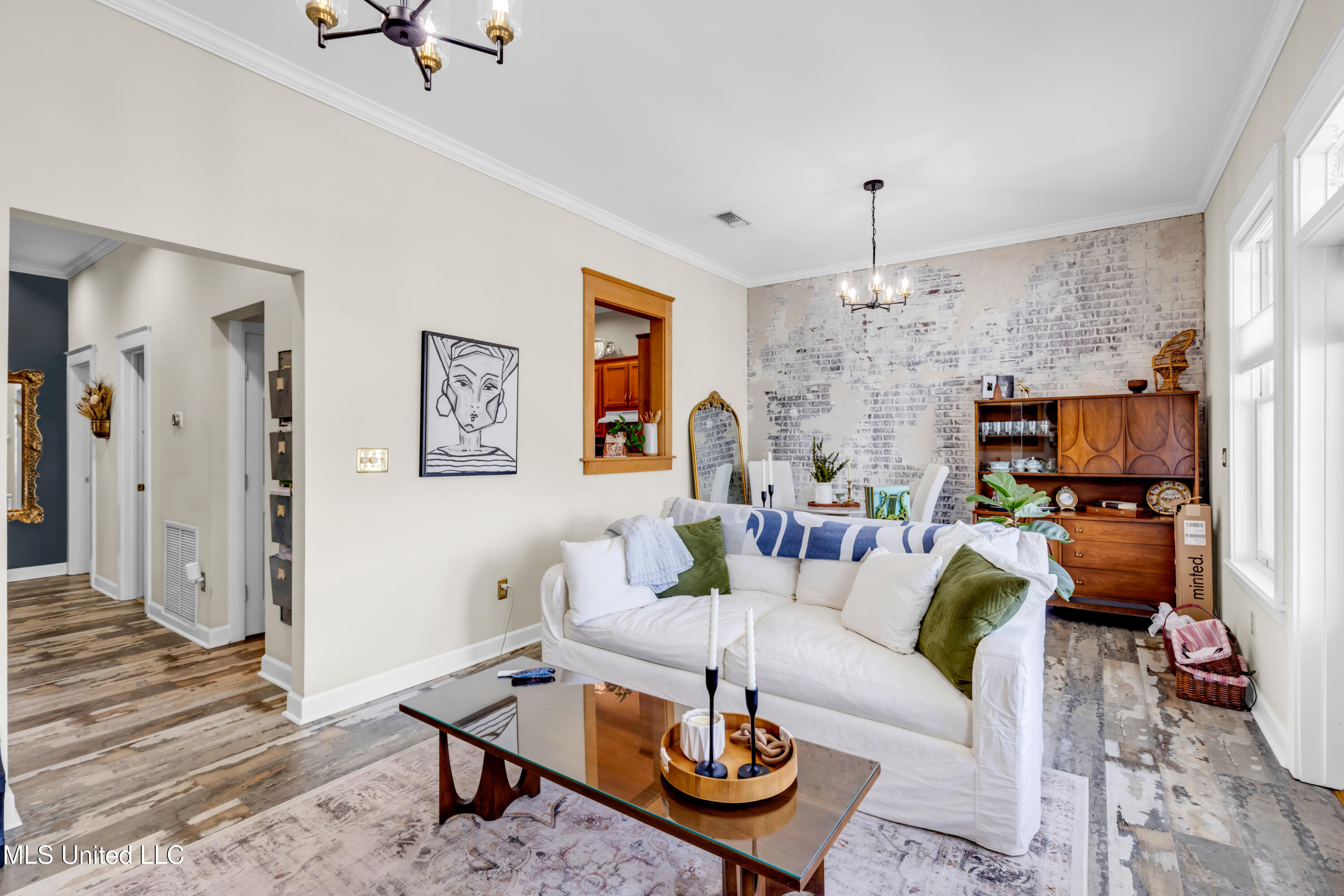 1304-06 Government Street Property Photo 28